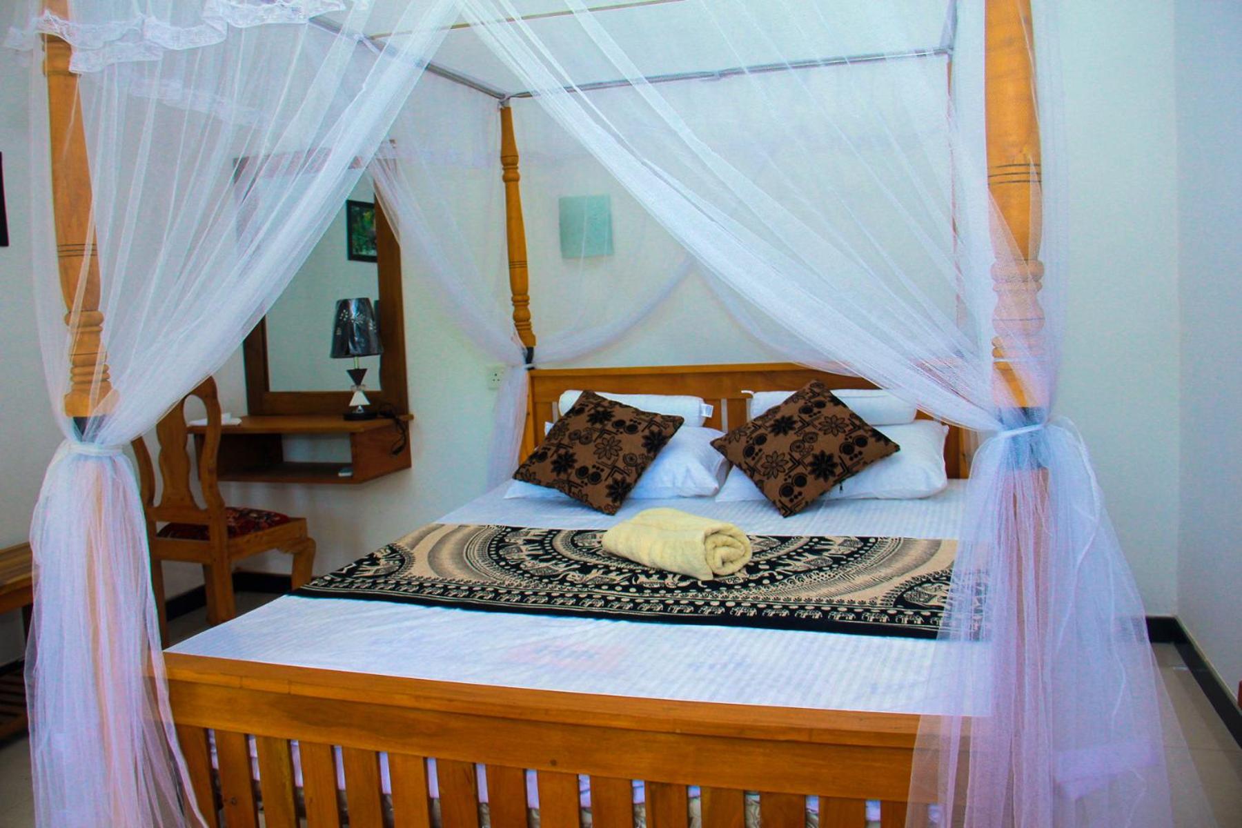 Budget Double Room photo 3