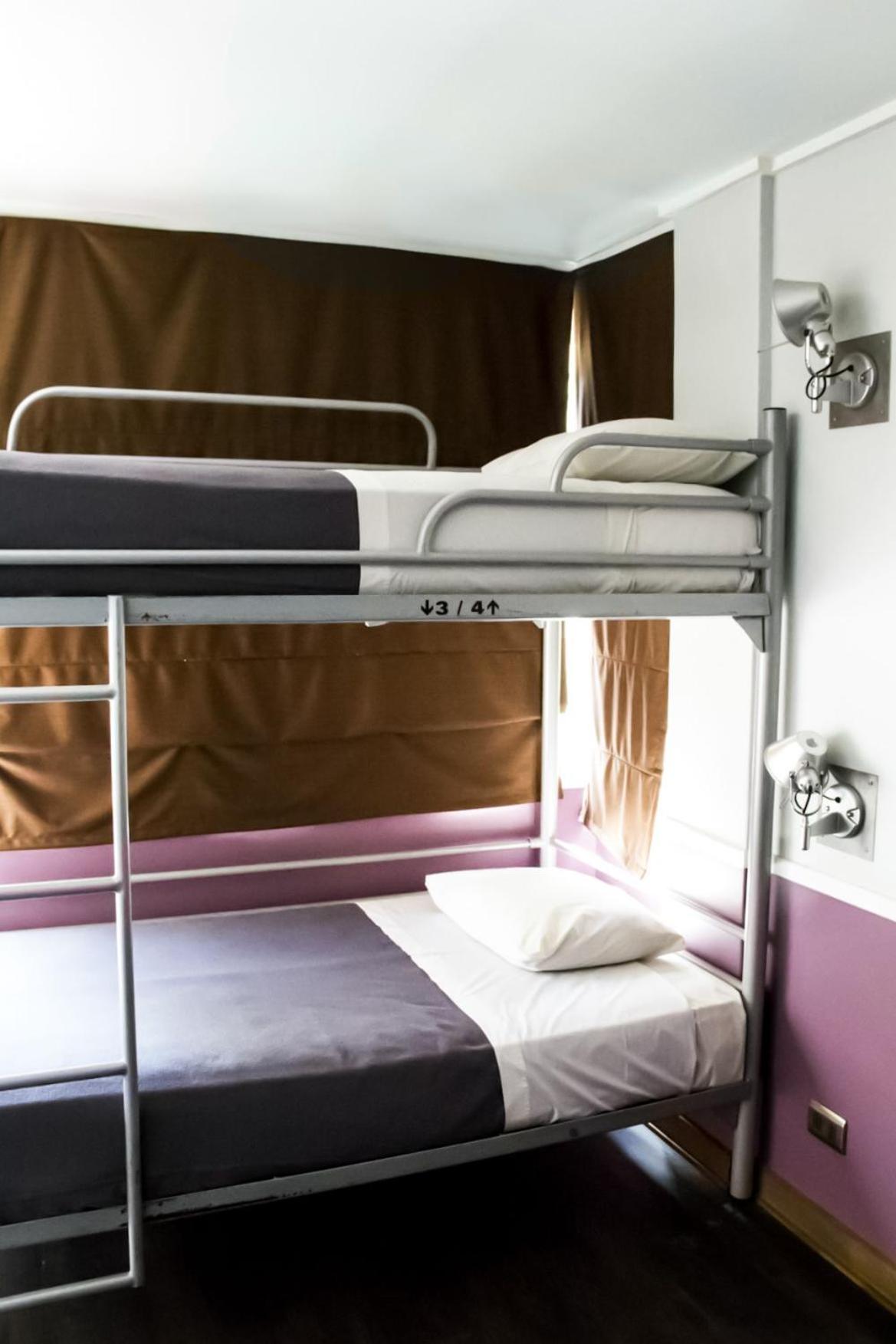 Bed in 4-Bed Dormitory Room photo 3