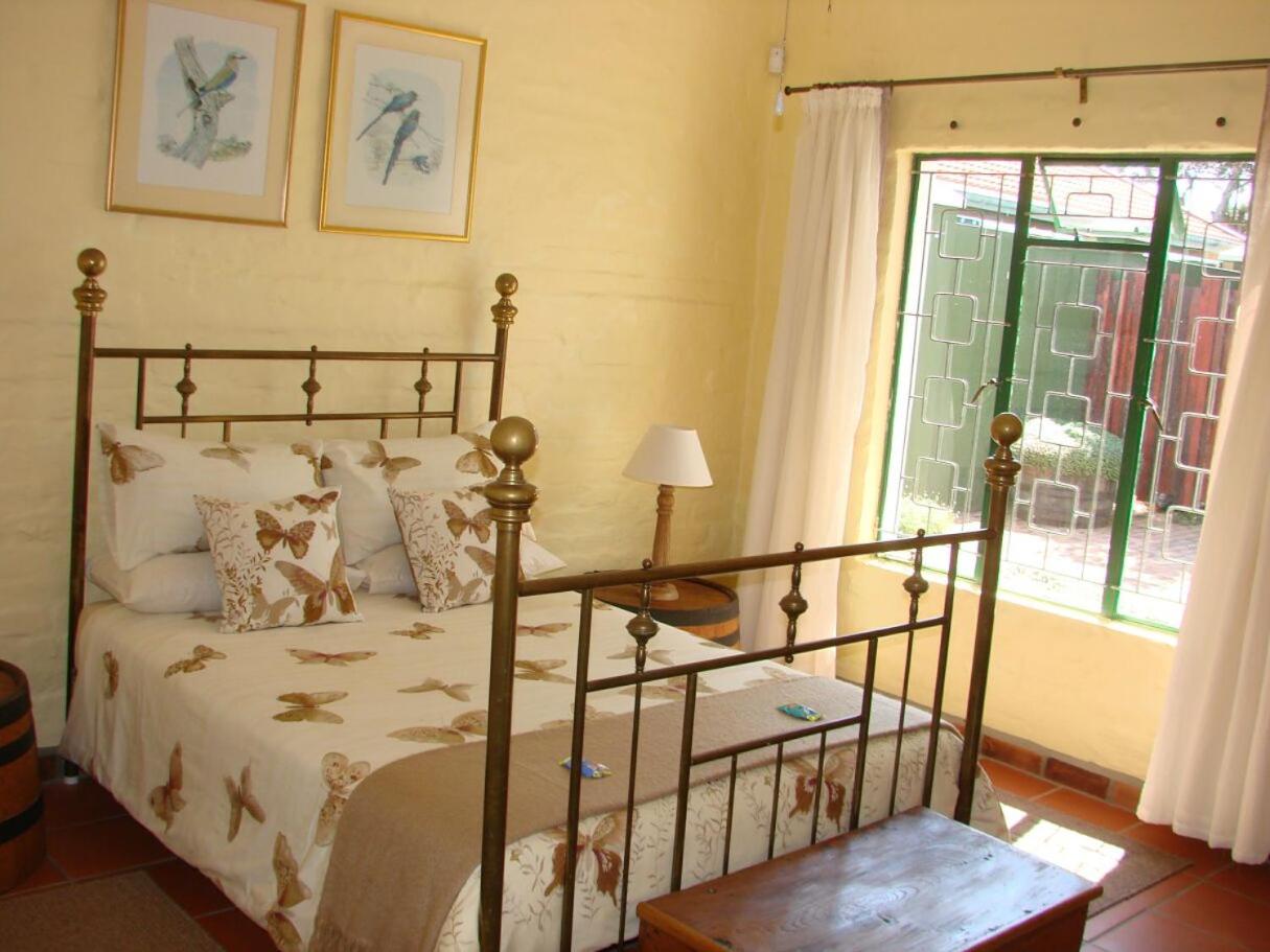 Deluxe Family Suite - Photo 1
