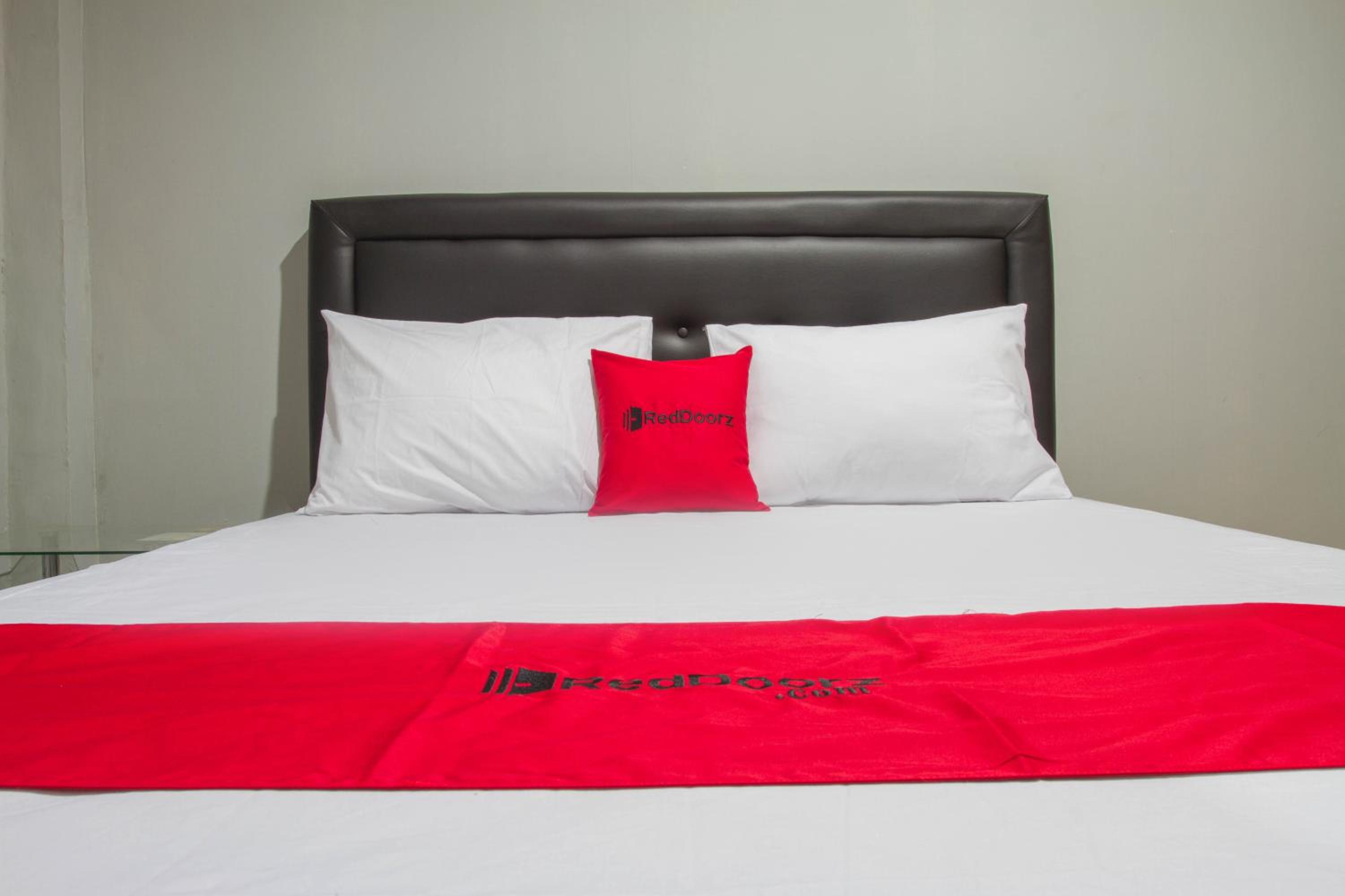 Double Room - Photo 10