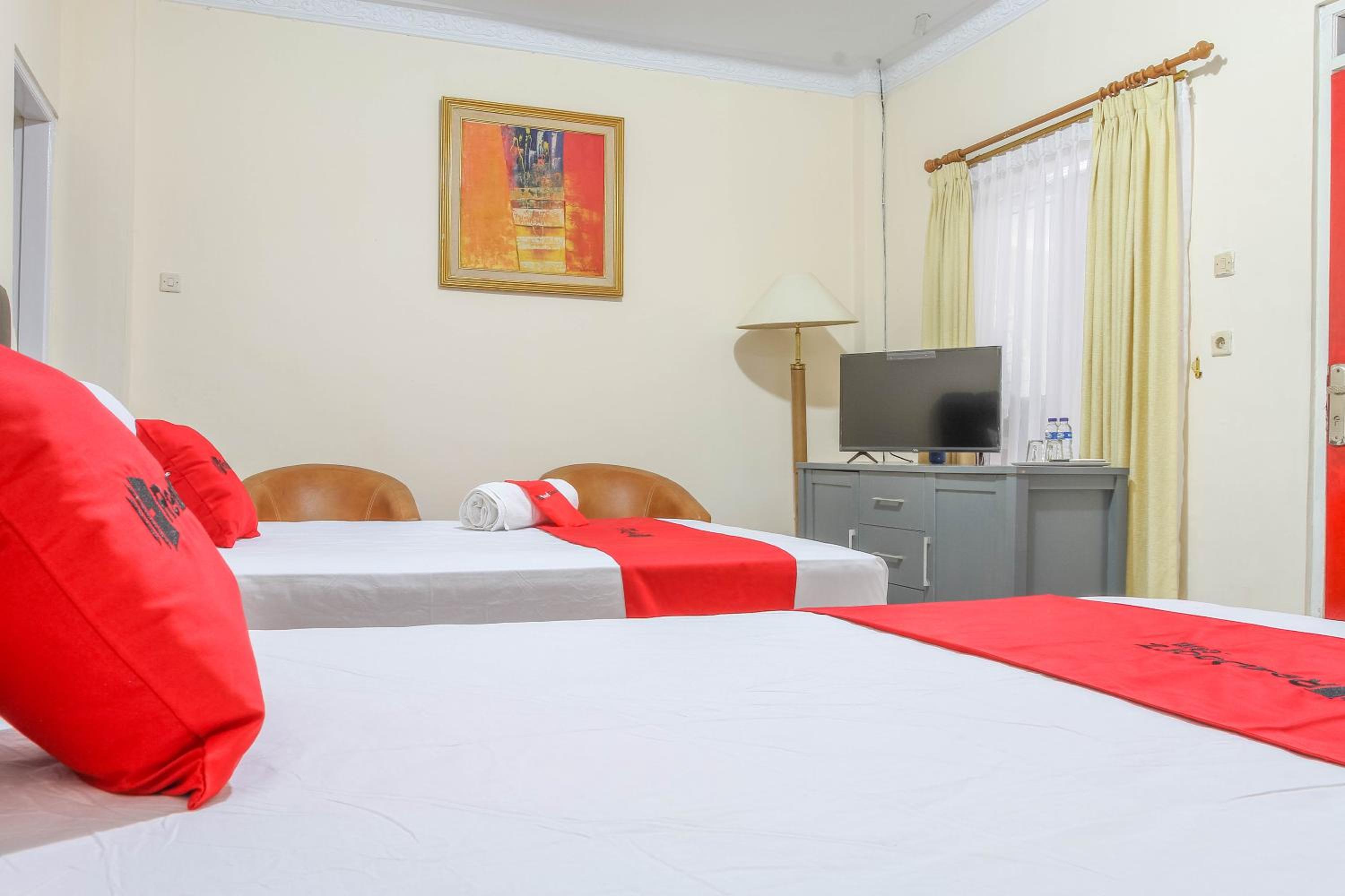 Twin Room - Photo 7