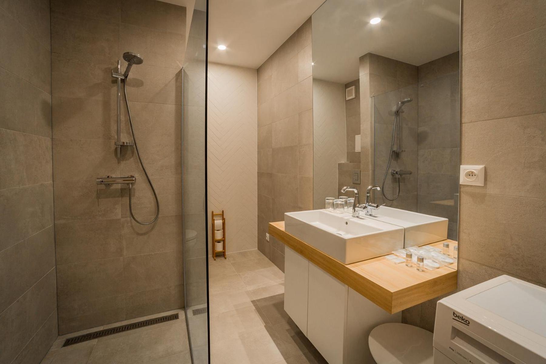 Apartment - Photo 9