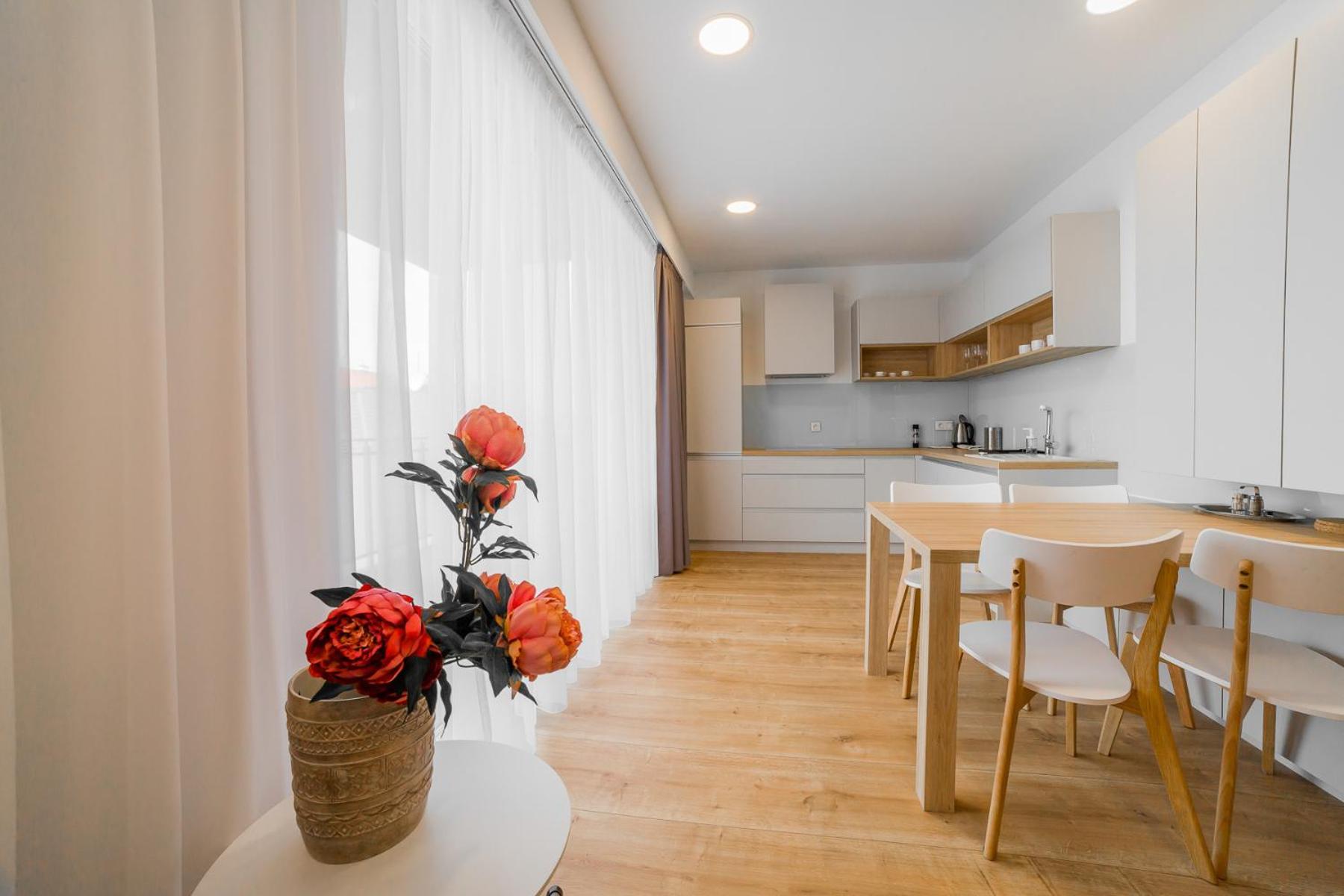 Apartment - Photo 14