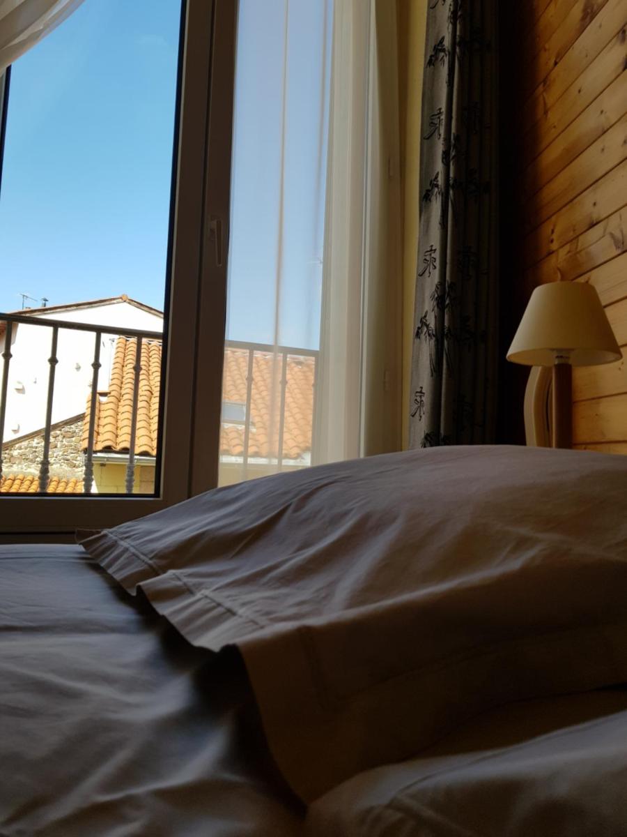 Double Room - Photo 8
