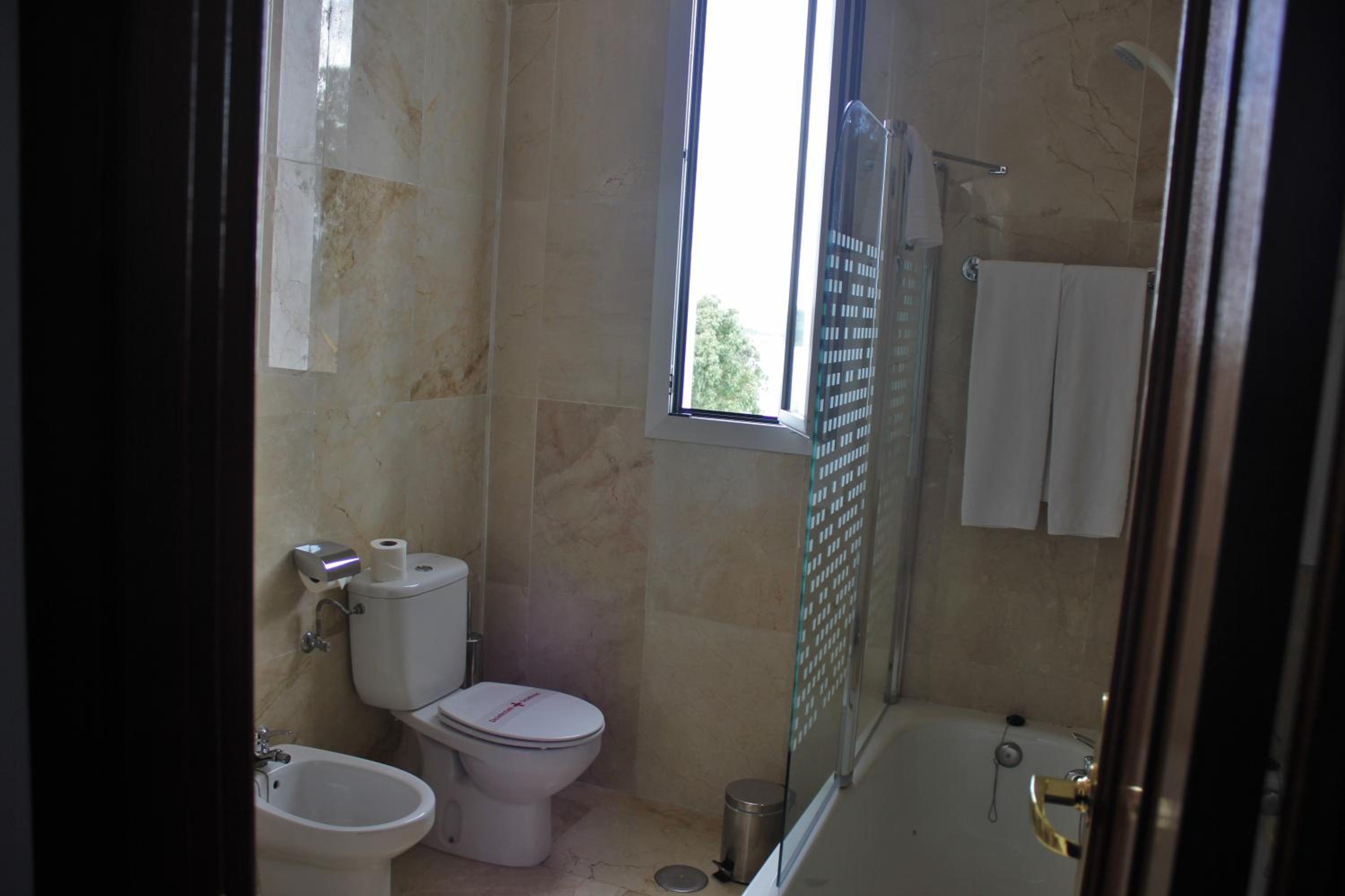 Apartment - Photo 4