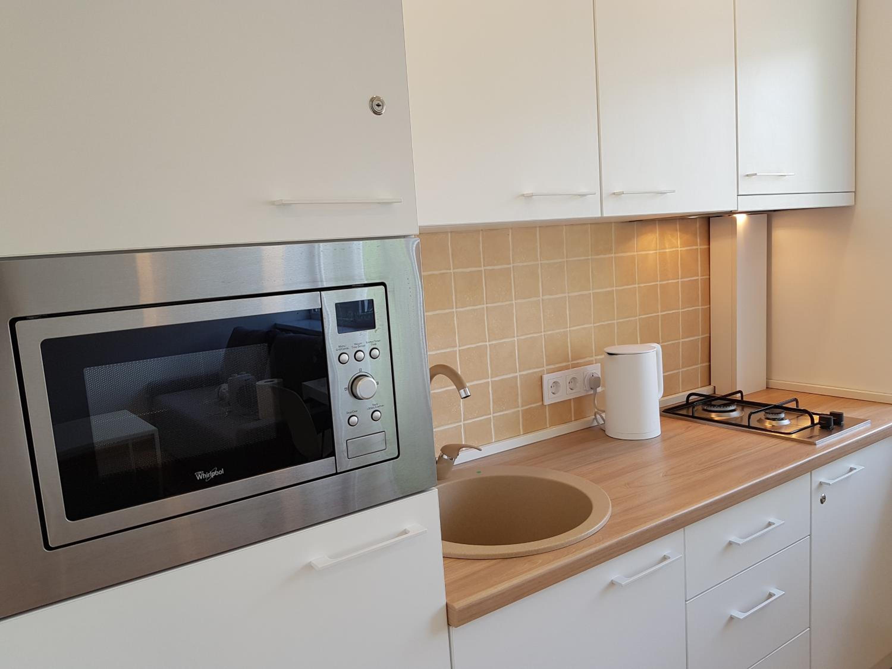 Studio Apartment - Photo 14