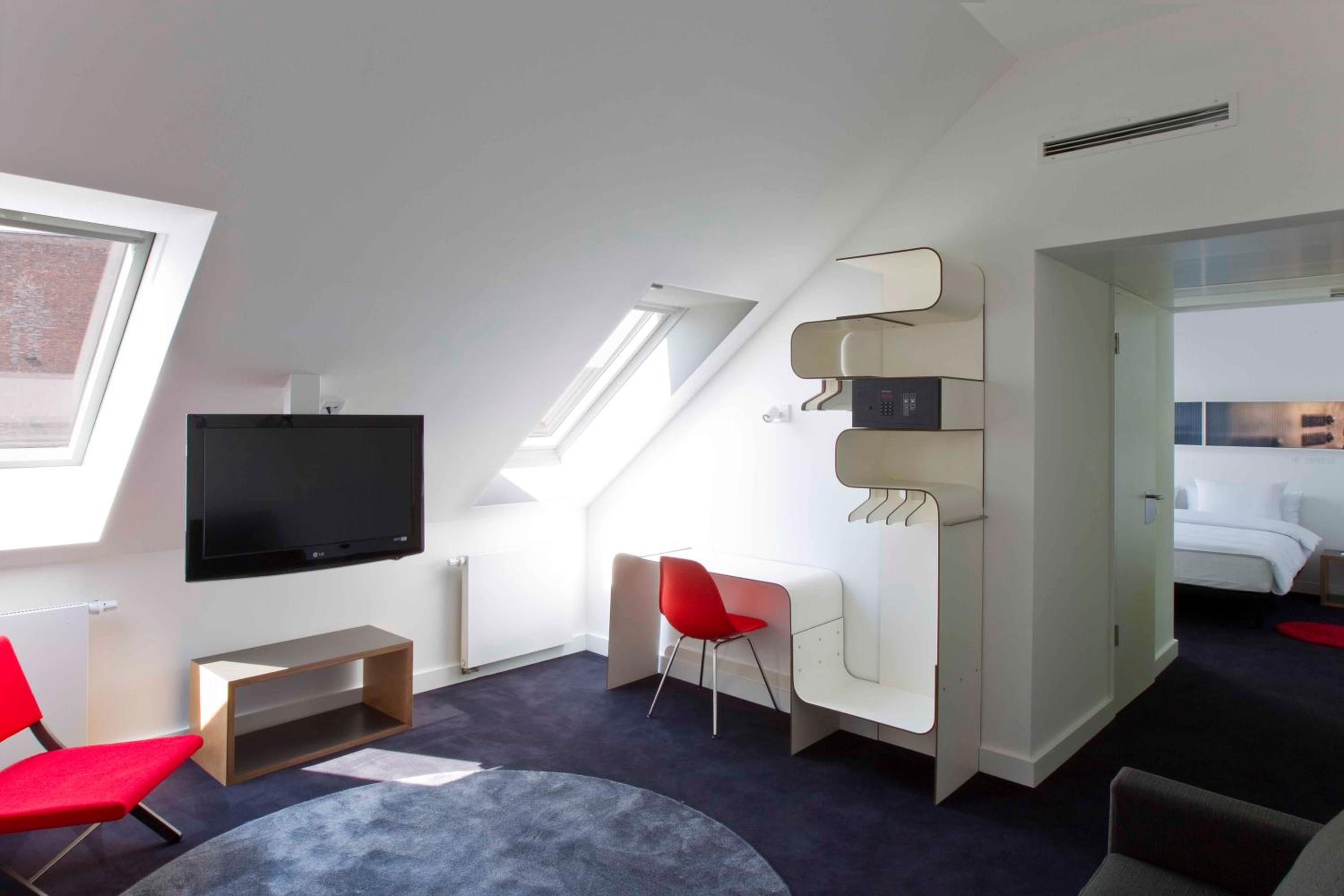 Junior Suite thumbnail 5