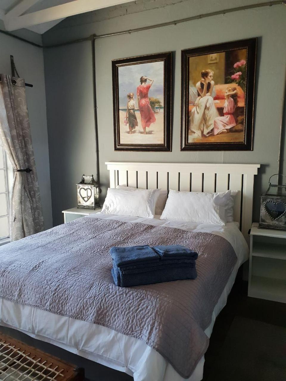 Deluxe Double Room with Extra Bed photo 1