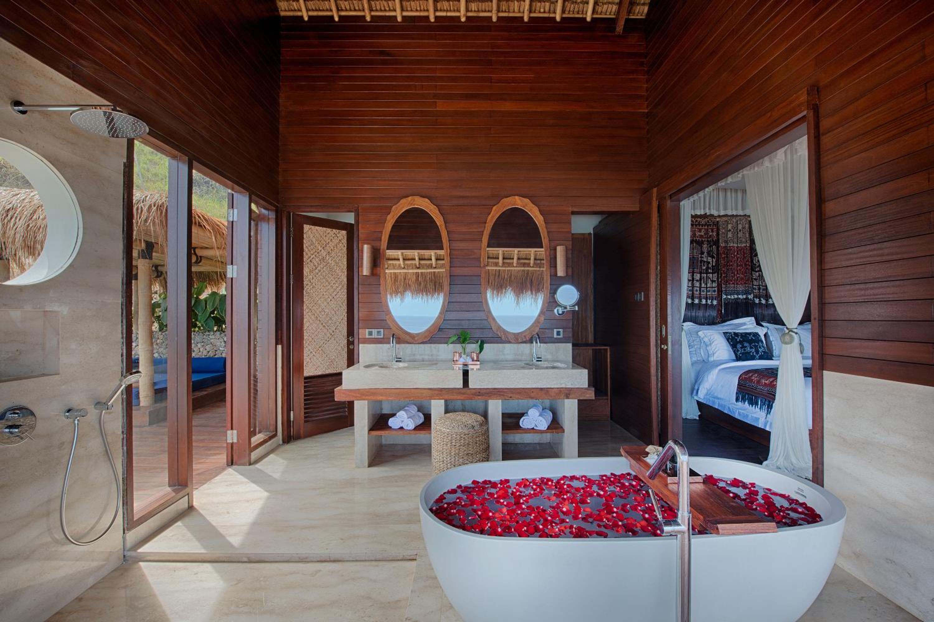Hanging One Bedroom with Pool Villa Ocean View photo 3