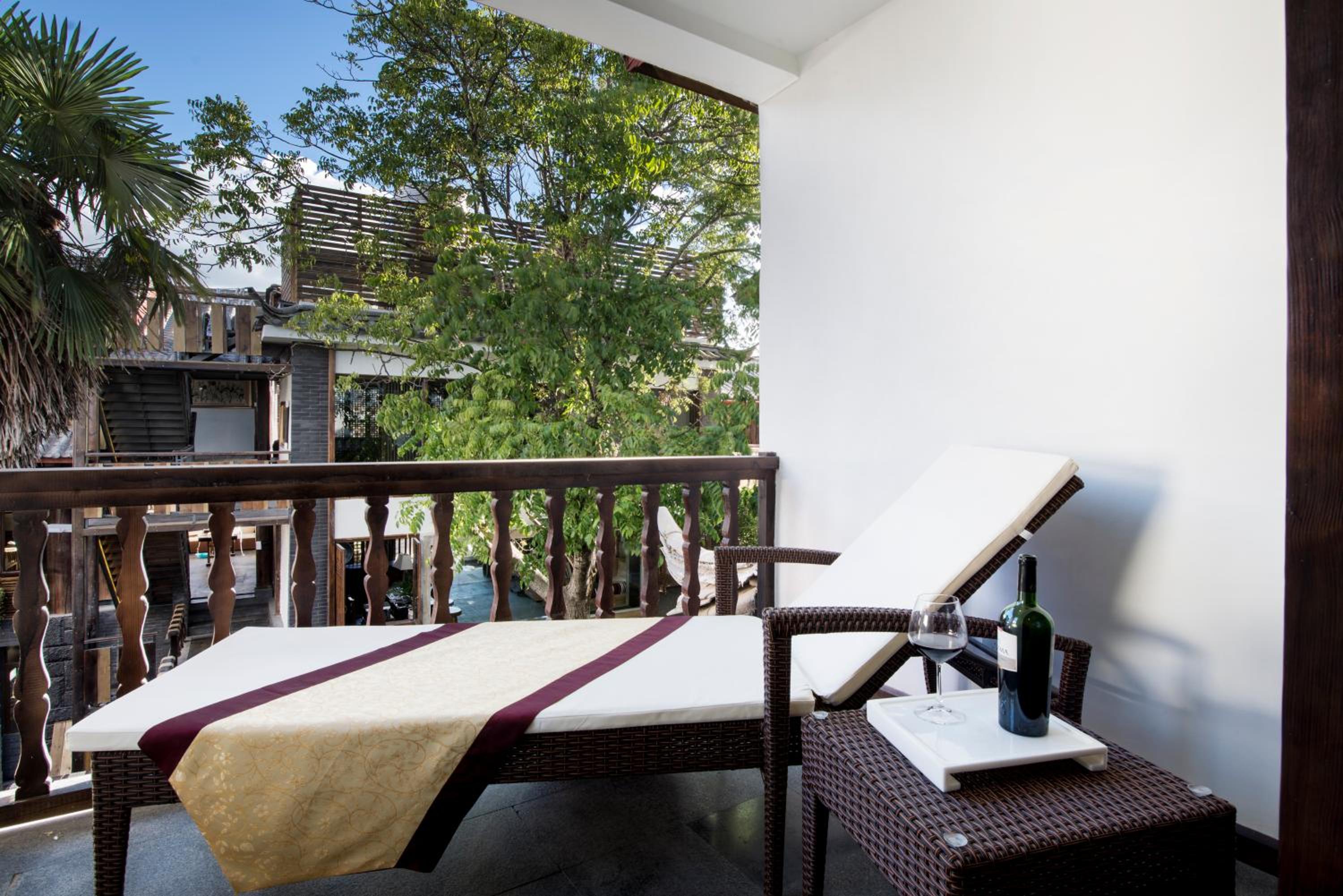 Suite with Garden View