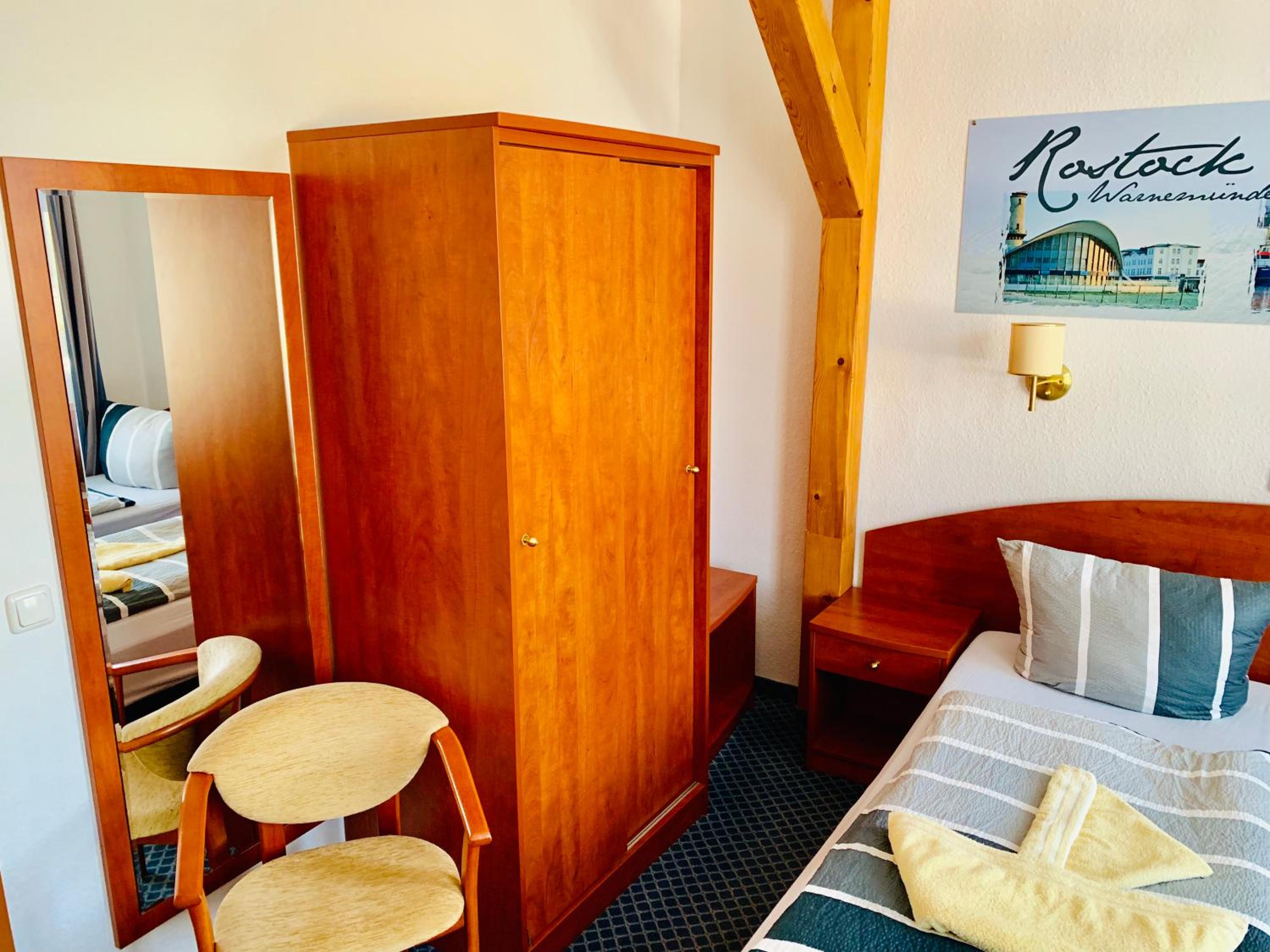 Double Or Twin Room photo 3