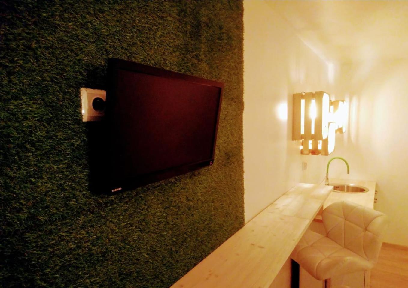 Studio Apartment - Photo 10