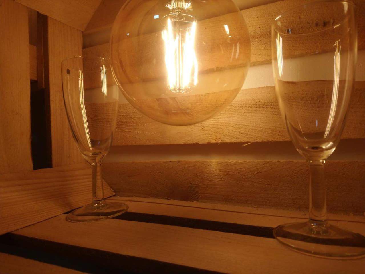 Studio Apartment - Photo 8