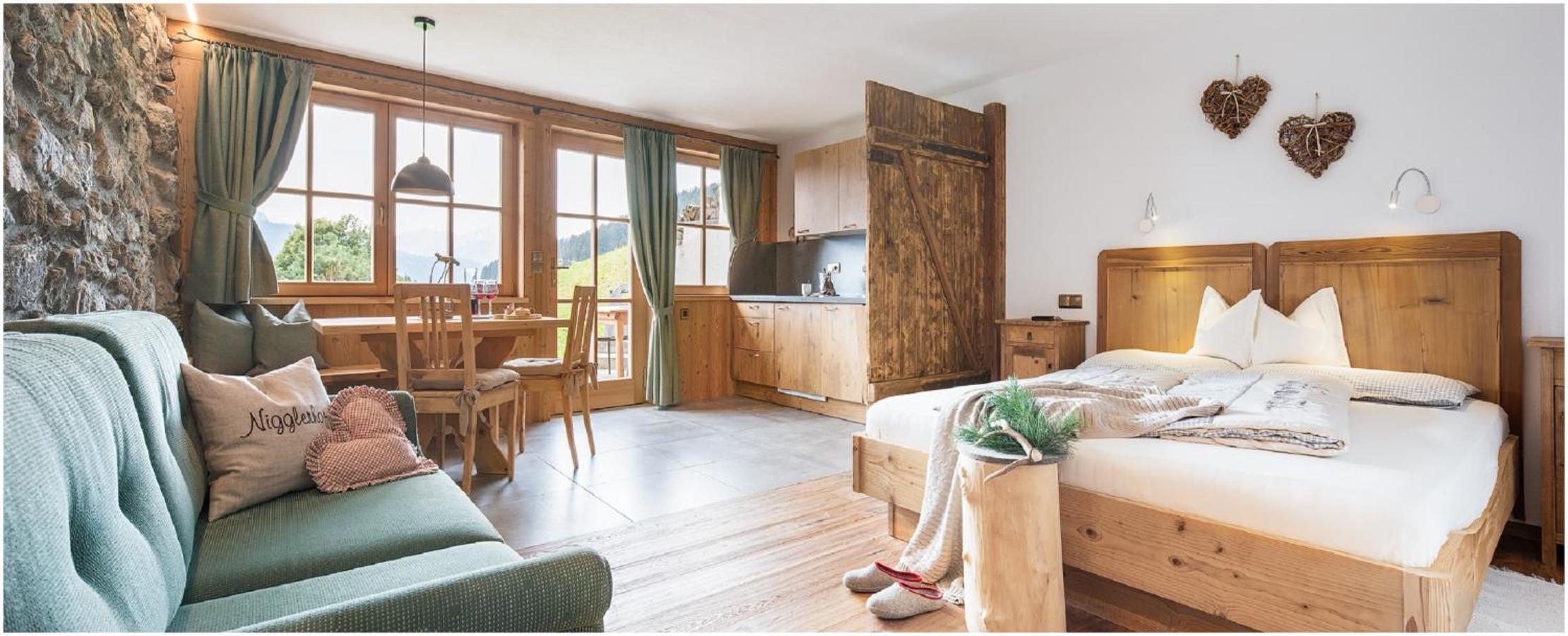 Apartment with Mountain View photo 1