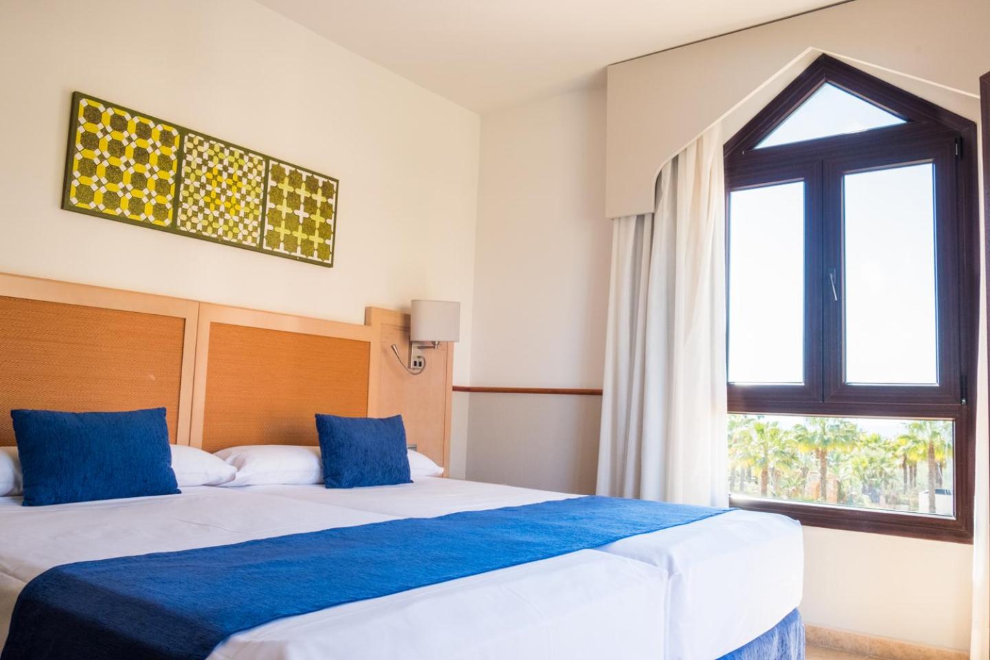 Habitación Familiar (2 Adultos + 2 Niños)