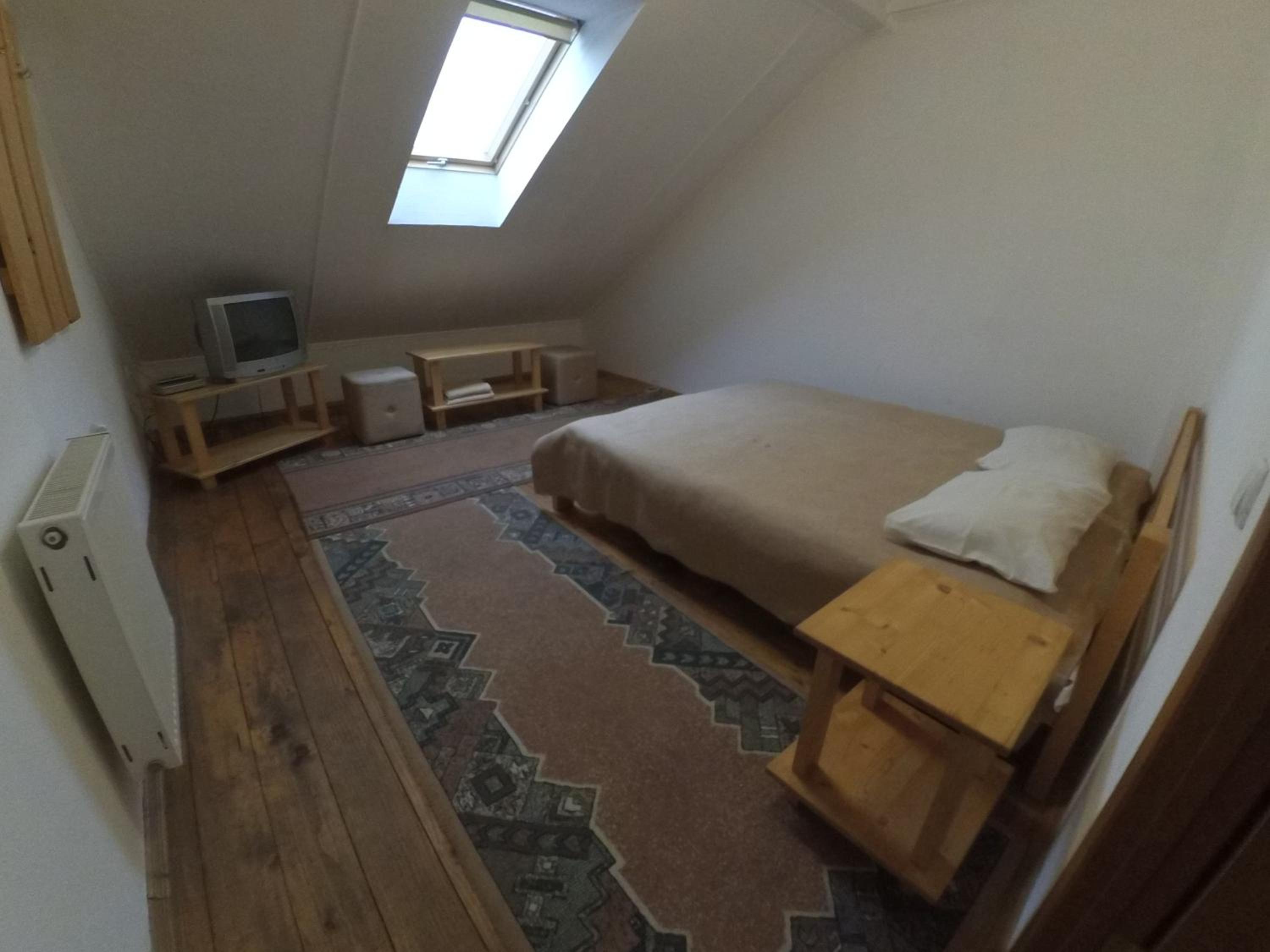 Triple Room with Shared Bathroom photo 2