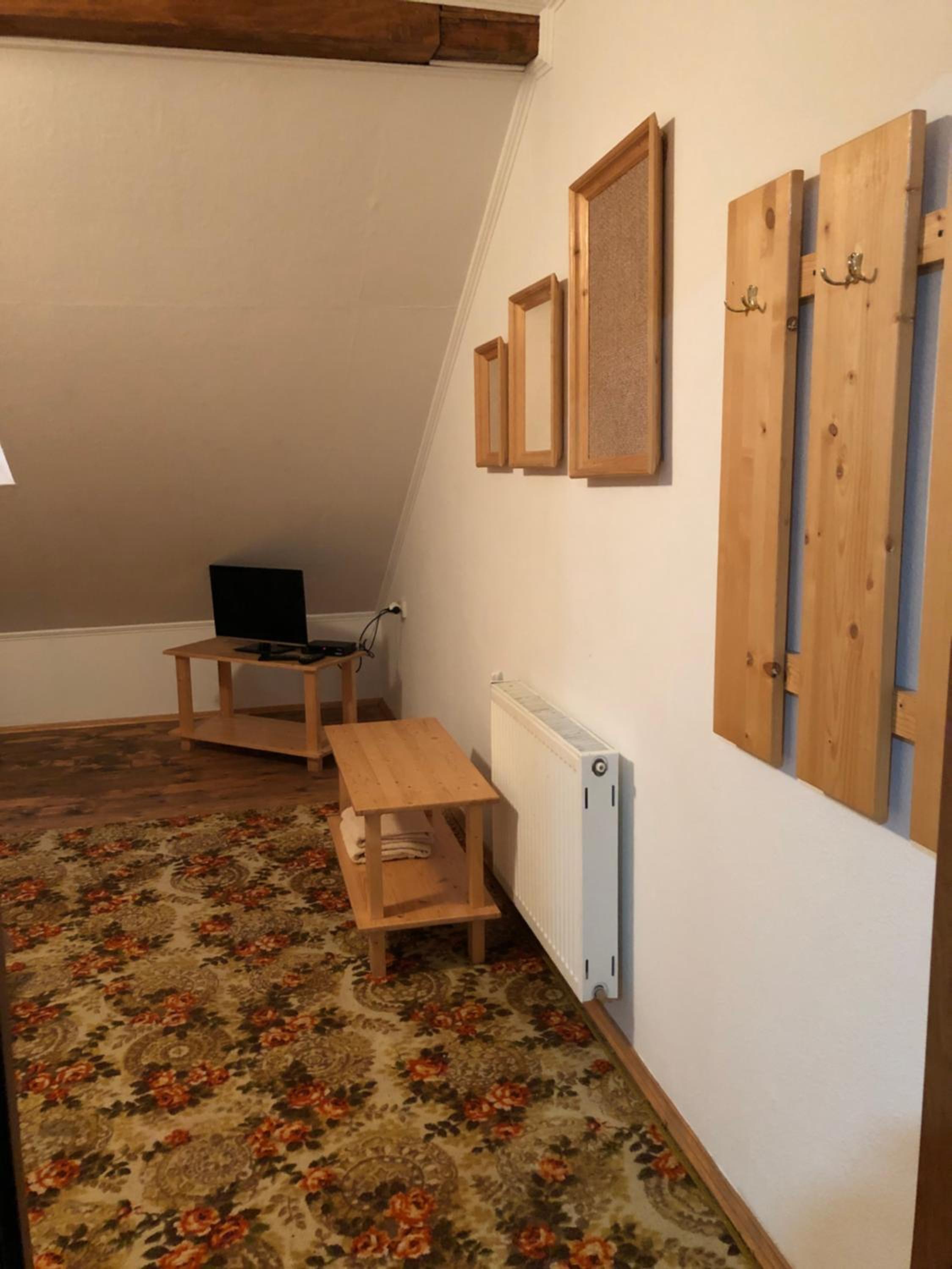 Quadruple Room with Shared Bathroom photo 3