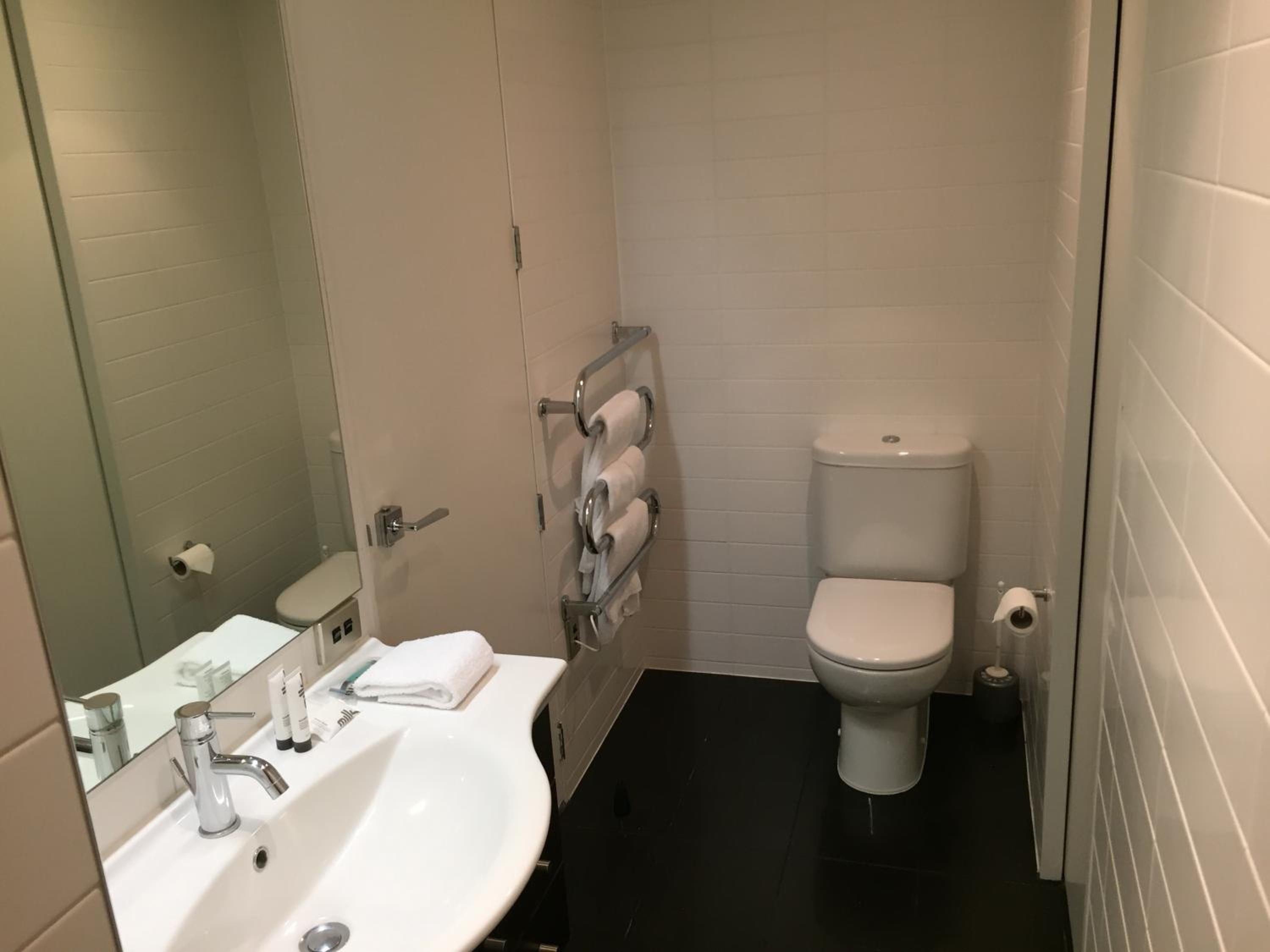 Two-Bedroom Apartment - Photo 27
