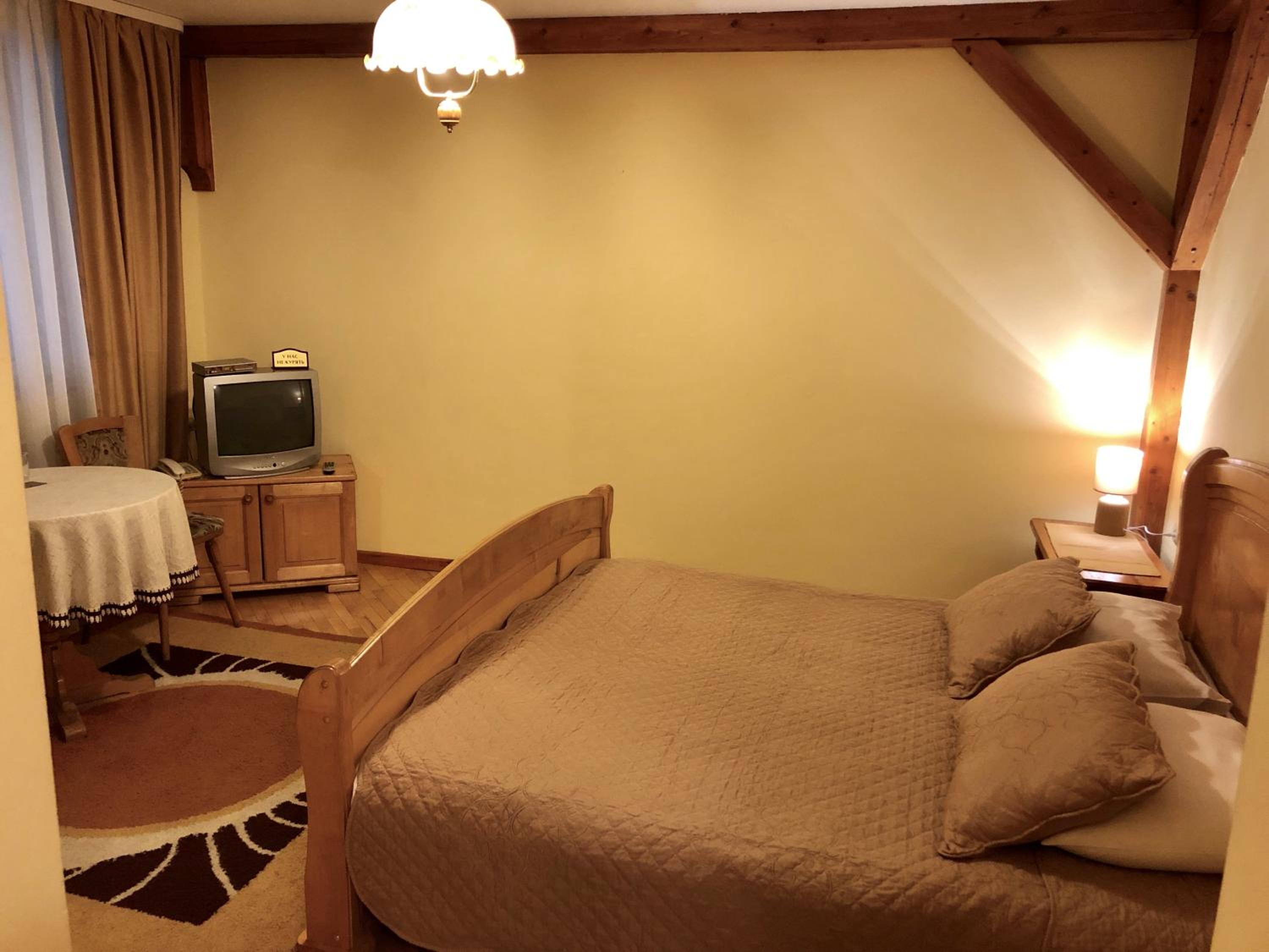 Triple Room with Bathroom photo 2