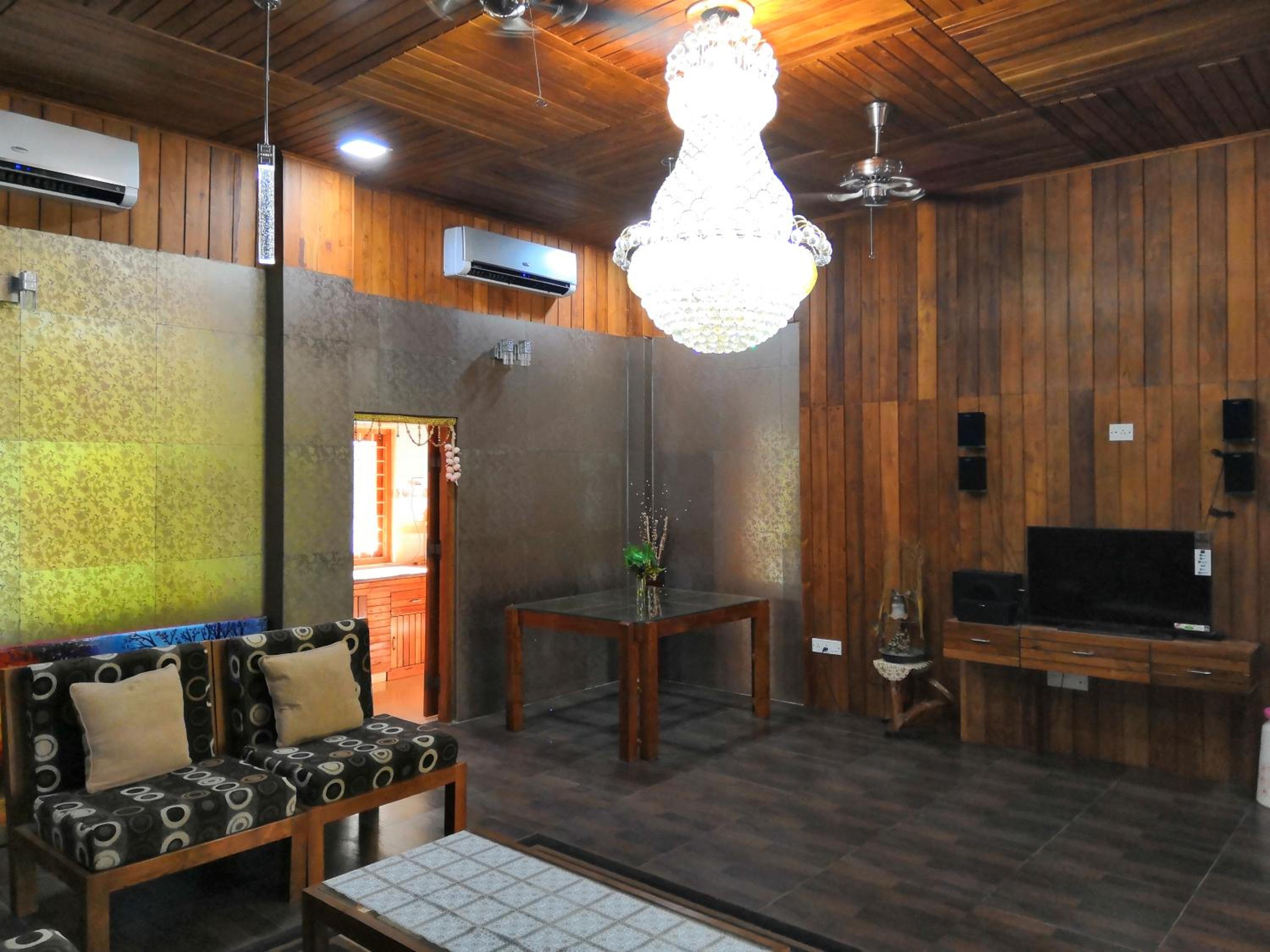 Two-Bedroom Bungalow photo 2