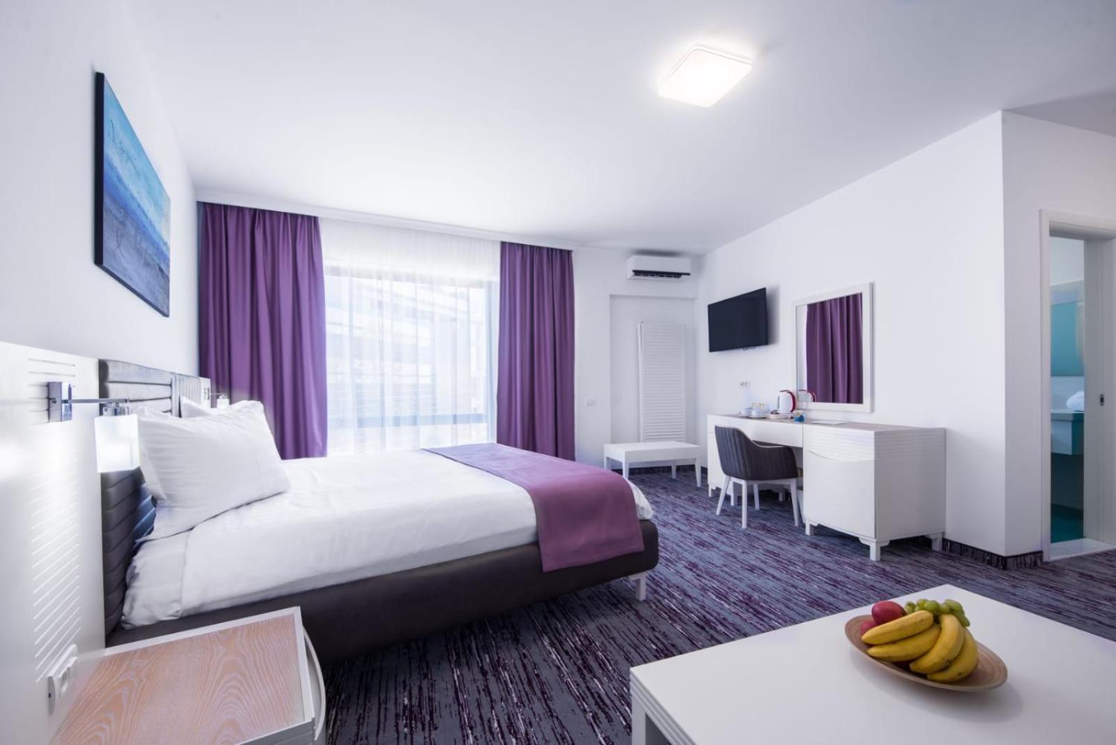 Deluxe Triple Room photo 3