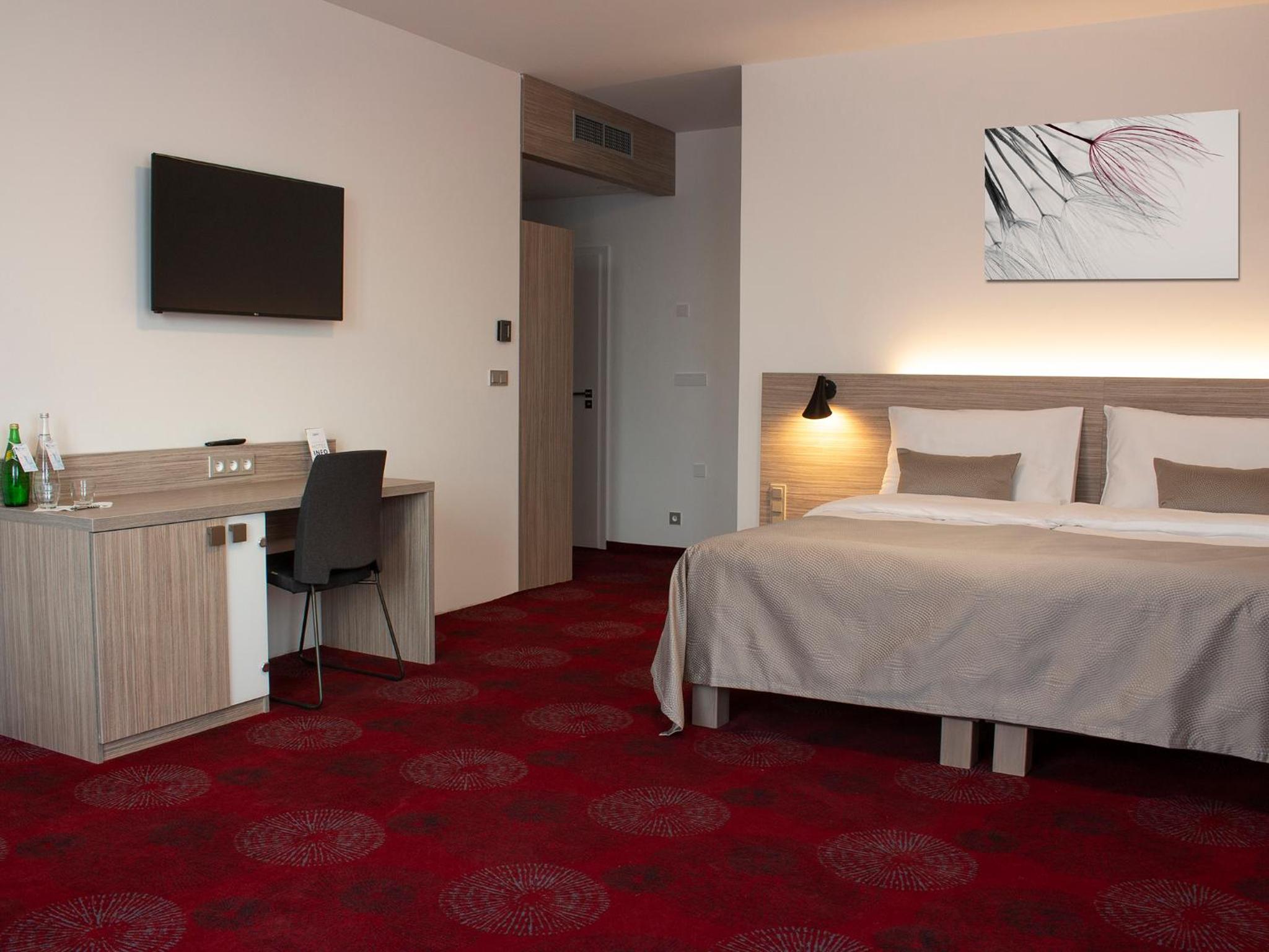 Double or Twin Room - Photo 2