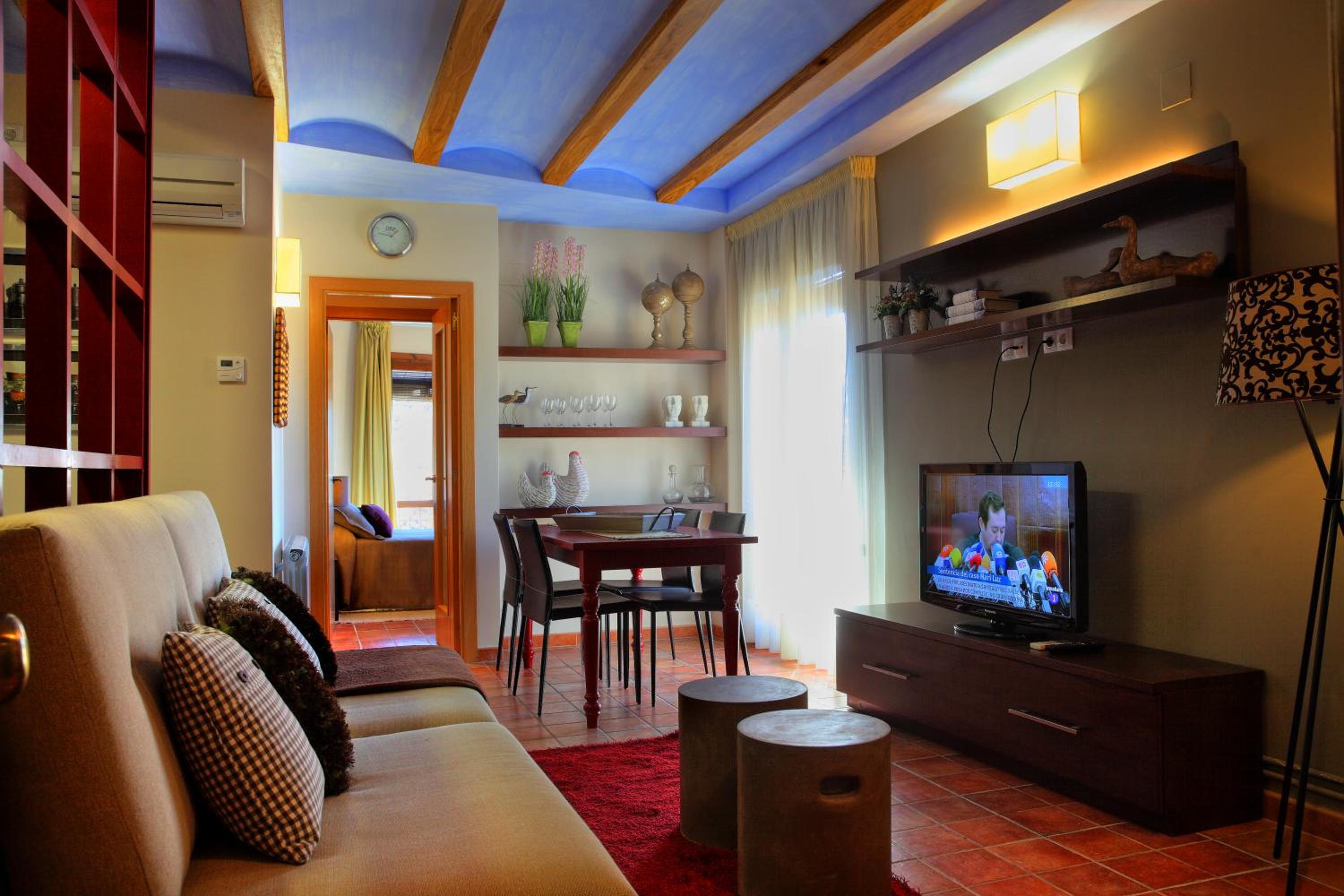 Apartamento de dos dormitorios con chimenea
