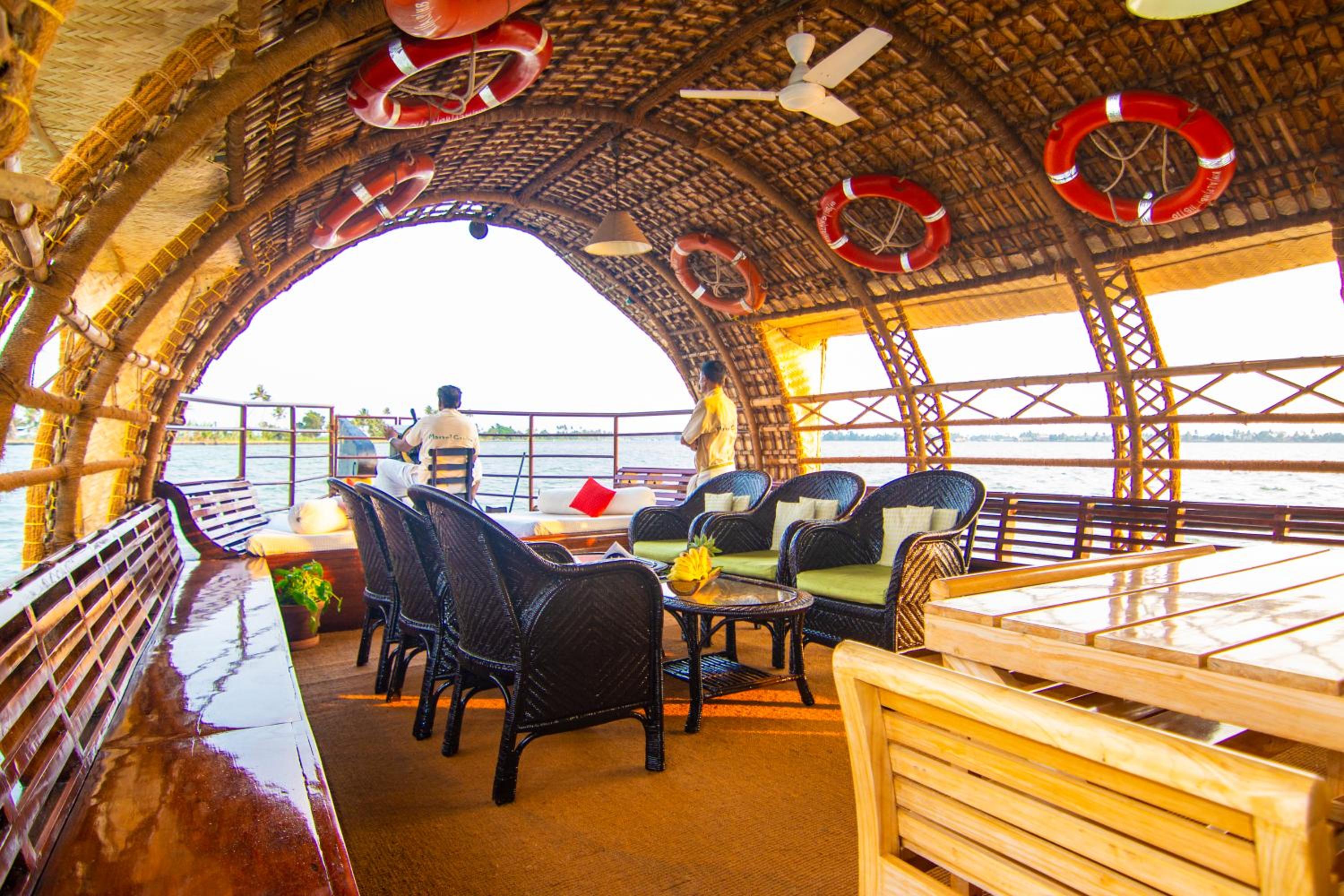 Two Bedroom Houseboat - Photo 22