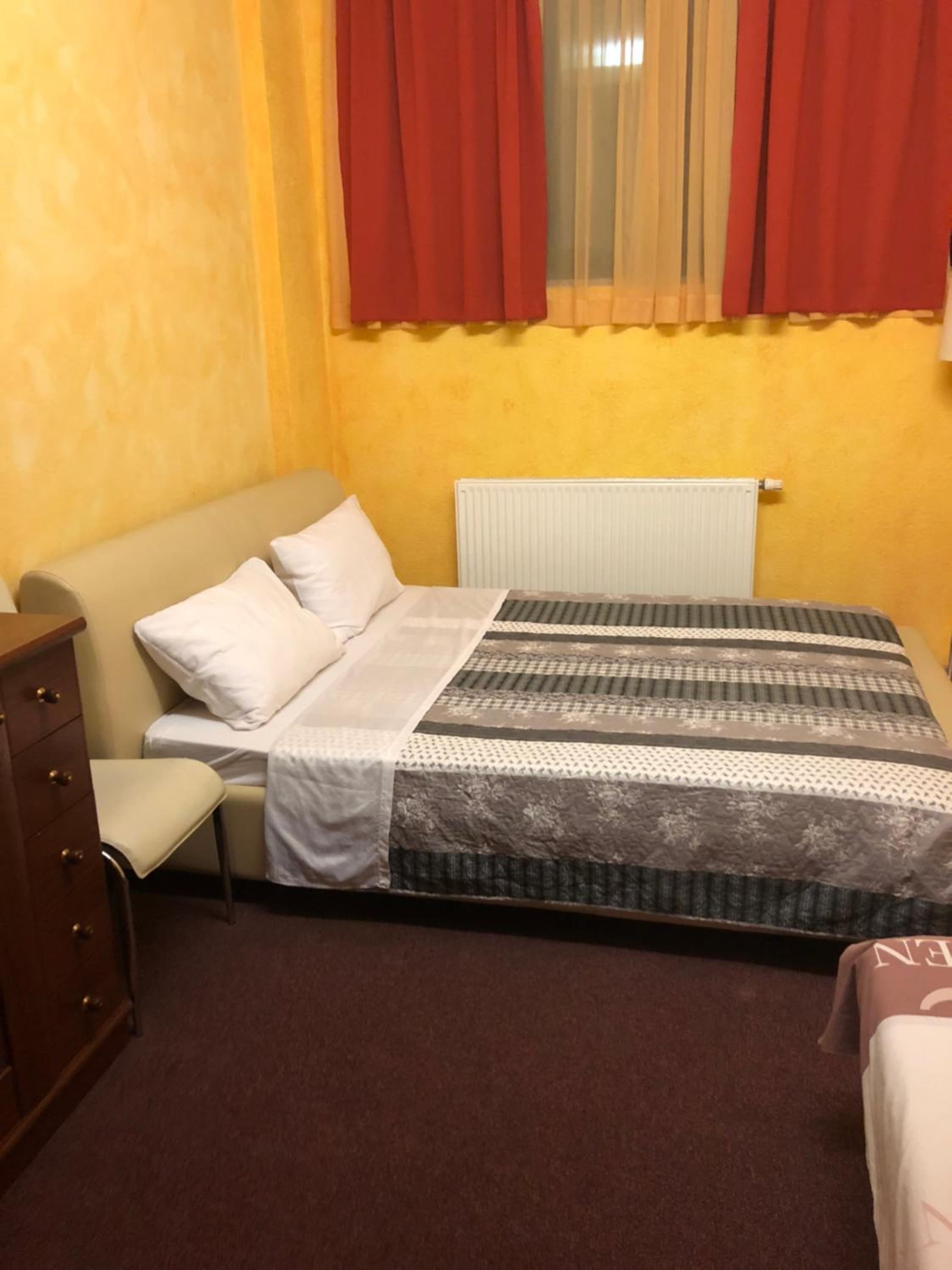 Deluxe Triple Room - Photo 7