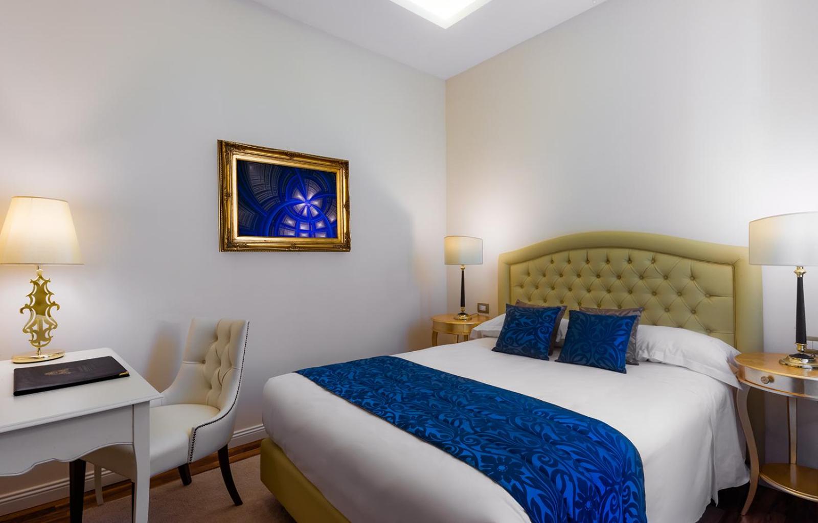 Double or Twin Room with Spa Access - Photo 3