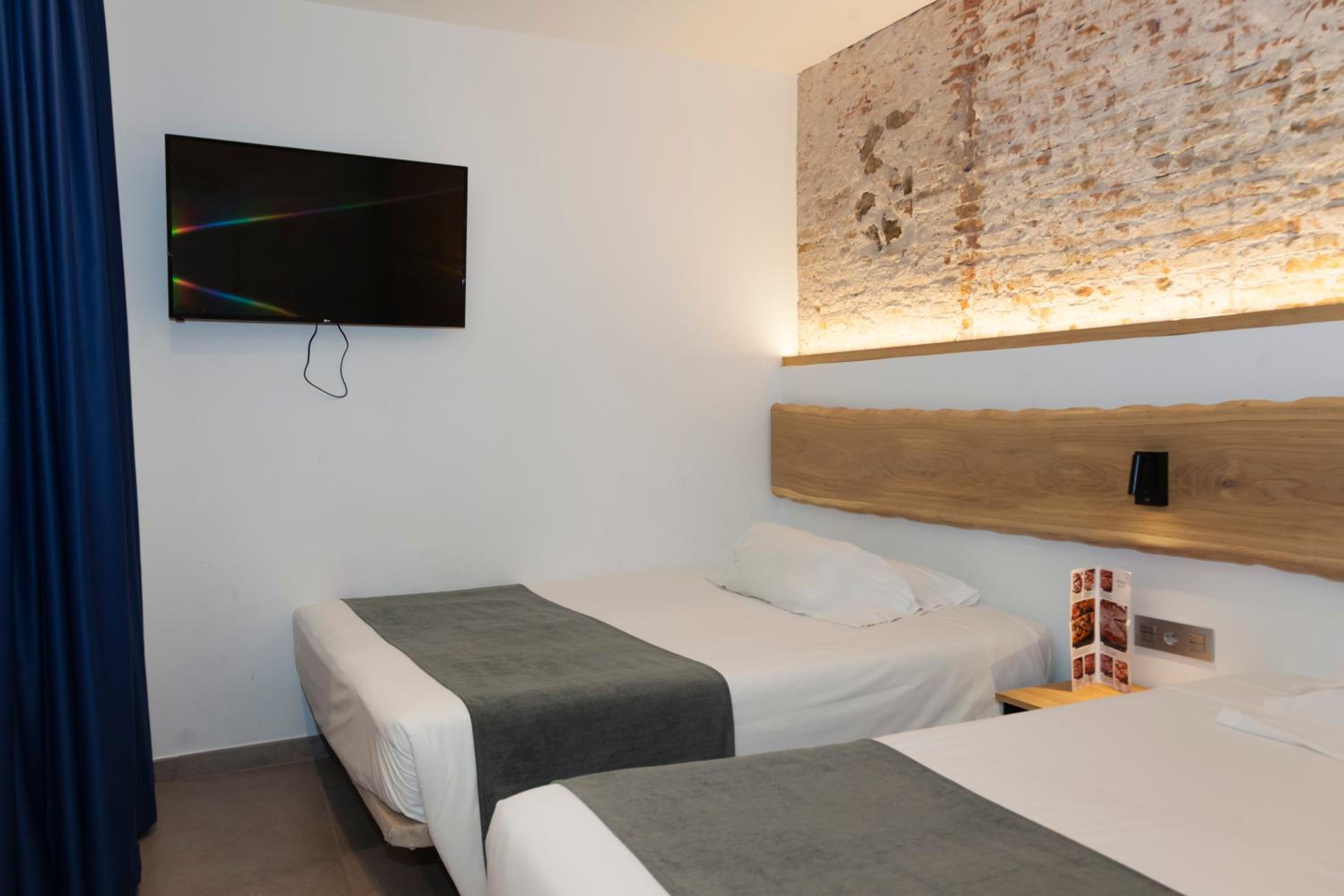 Triple Room photo 3
