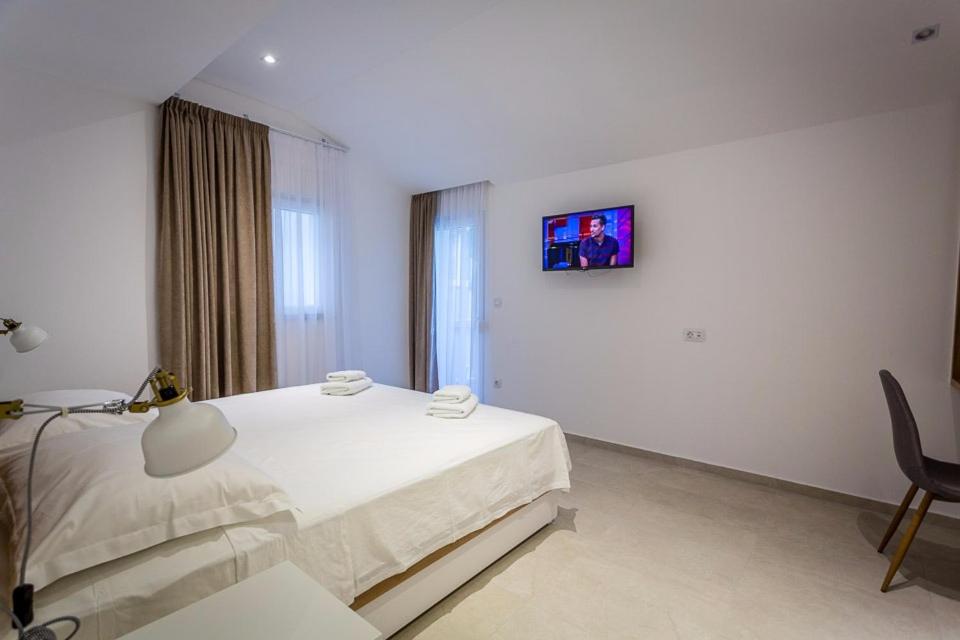Comfort one-bedroom apartment with a balcony photo 1