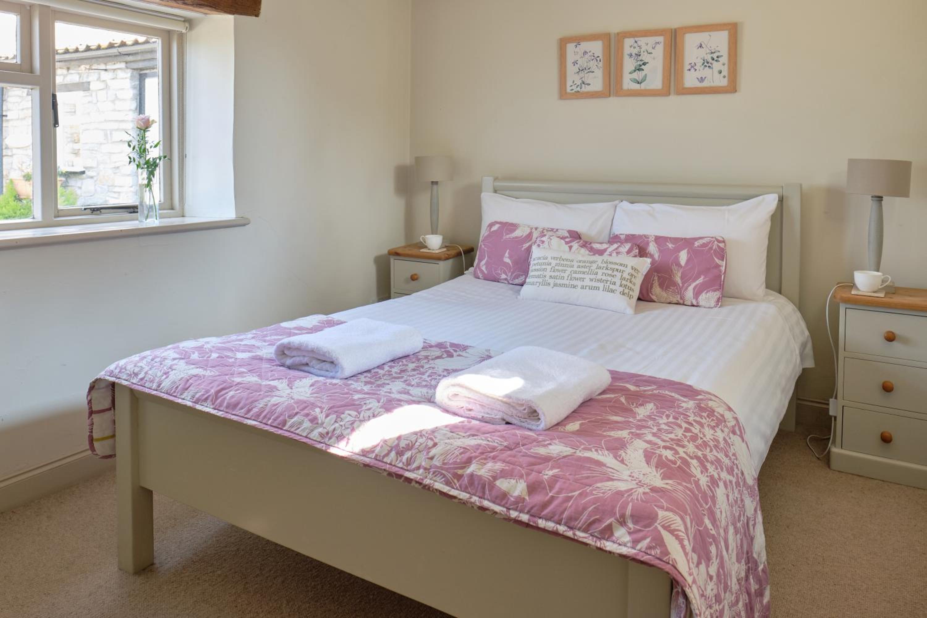 One-Bedroom House photo 1
