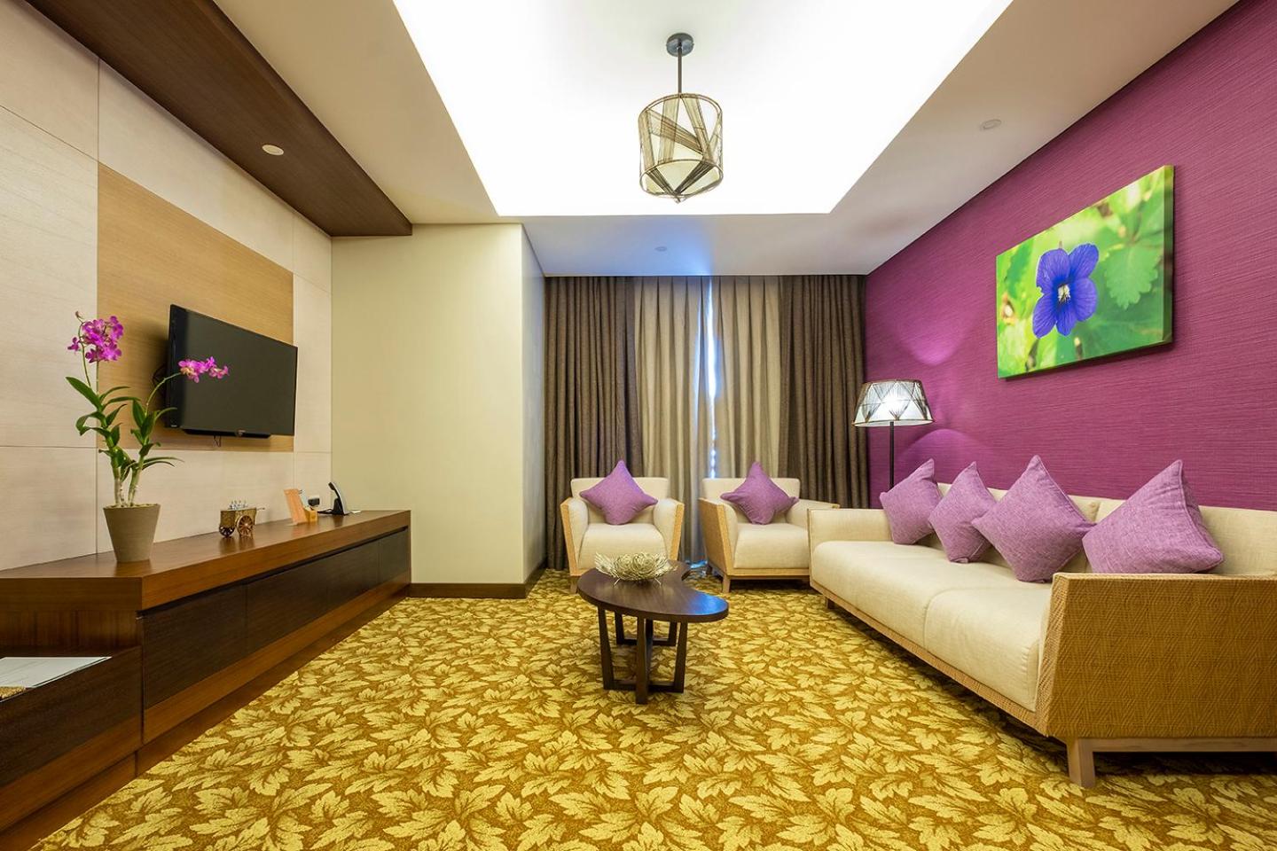 Specialty Room photo 3