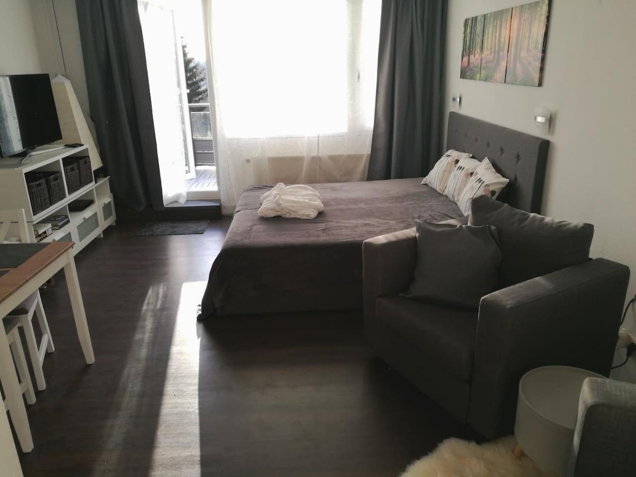 Apartment with Balcony photo 1