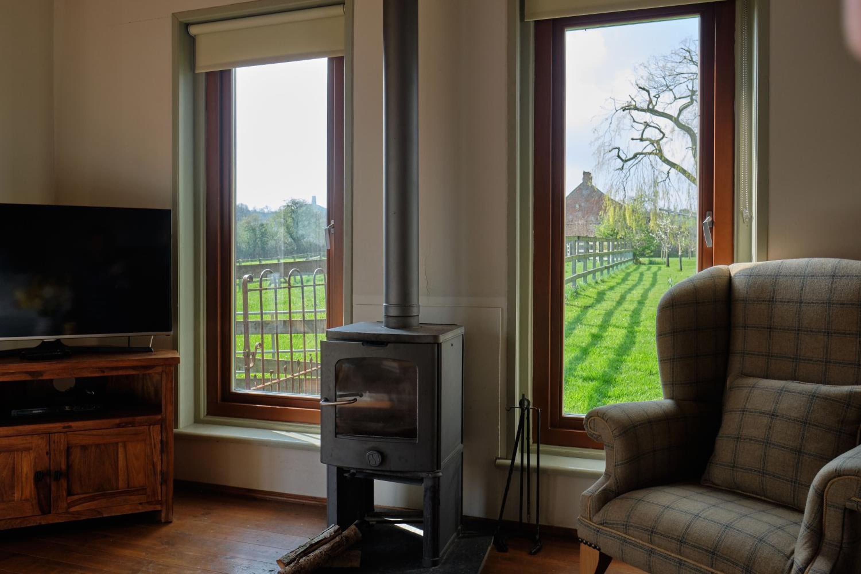 Cottage with Garden View photo 3