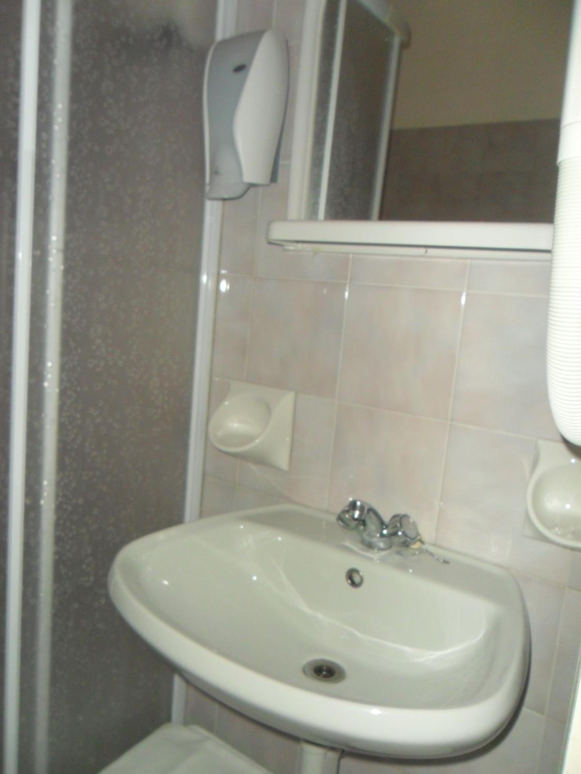 Double or Twin Room photo 3