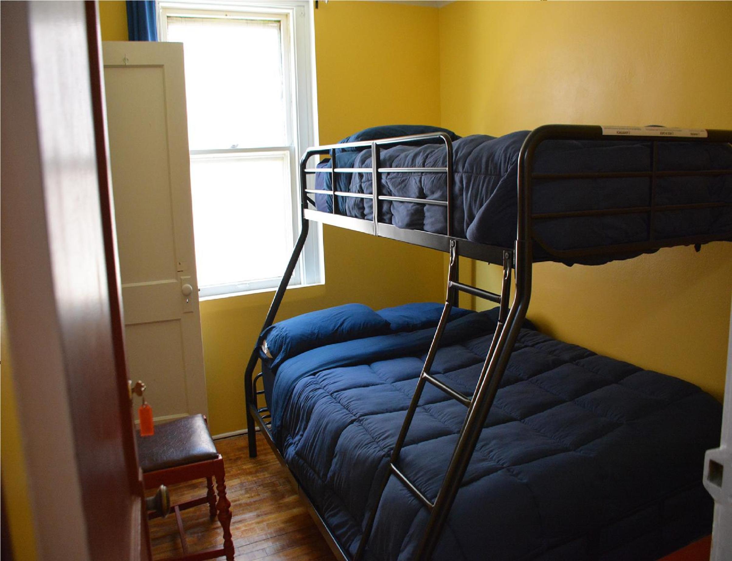 Double or Twin Room with Shared Bathroom photo 3