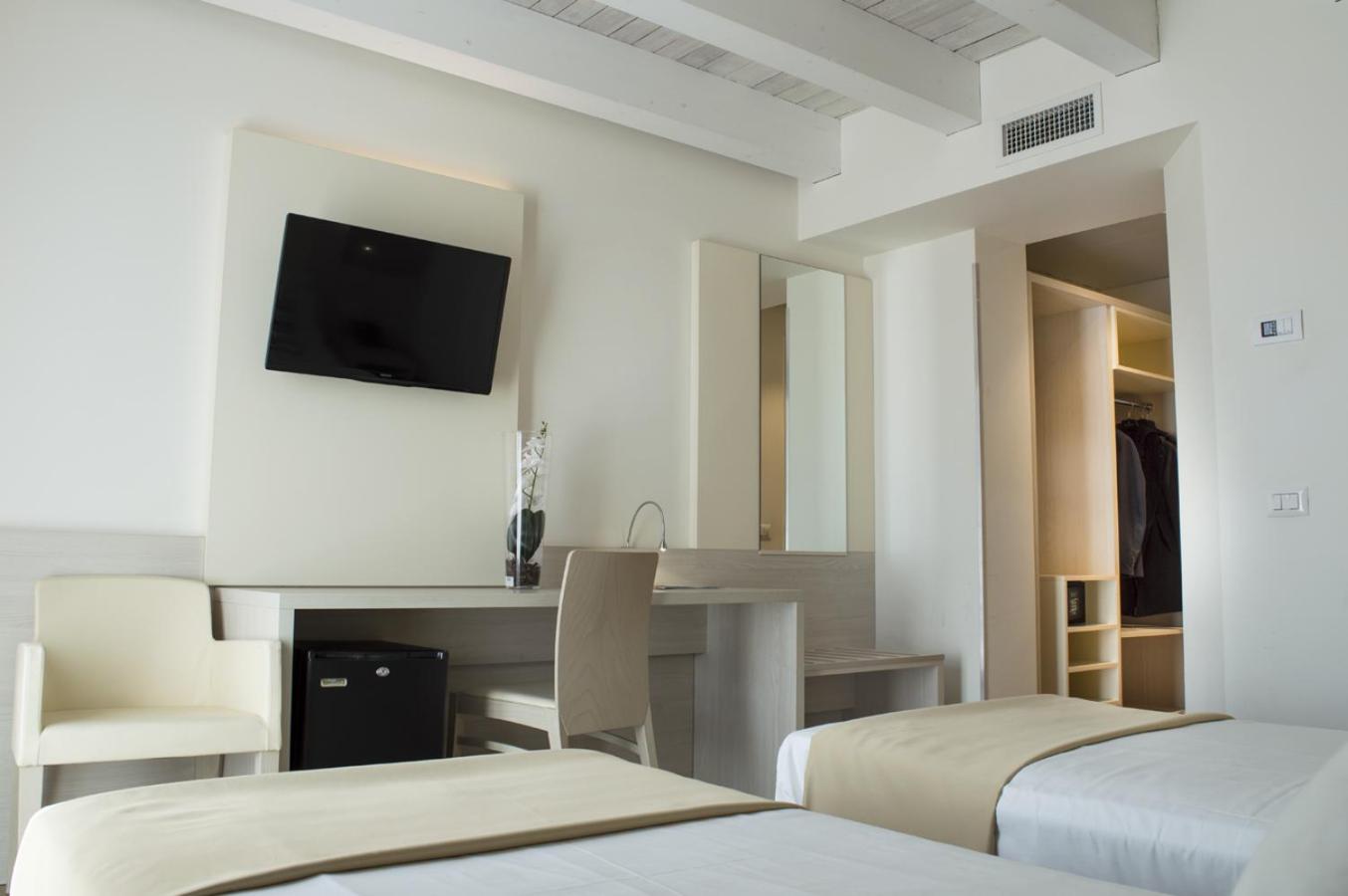 Superior Double Room - Photo 6