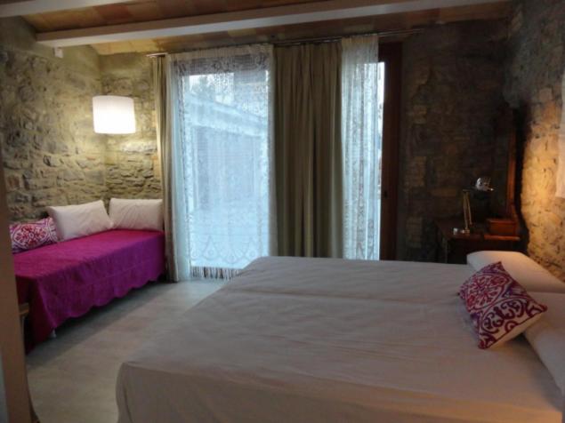 Four-Bedroom Villa with Pool photo 2
