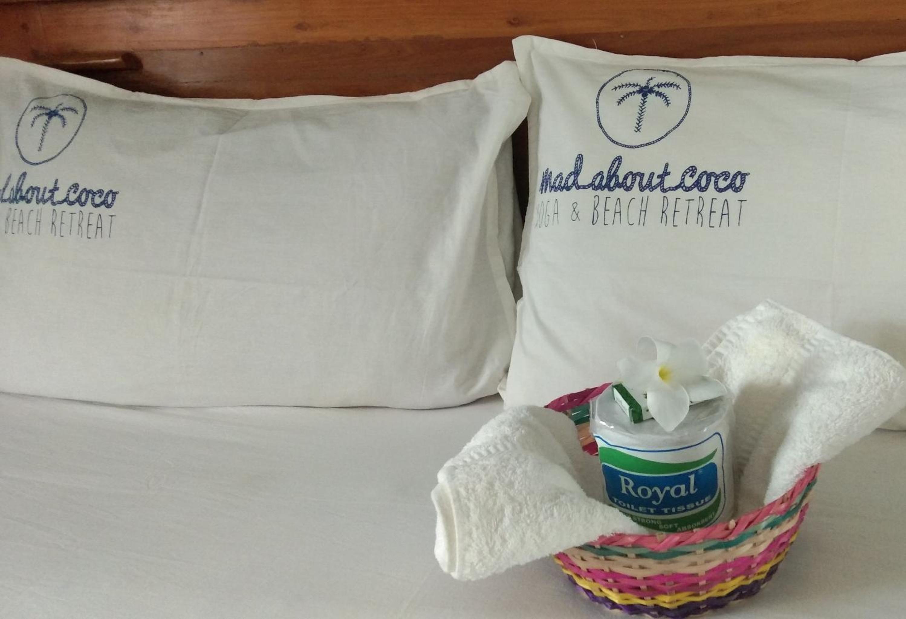 Double Room with Balcony - AC  - Photo 17