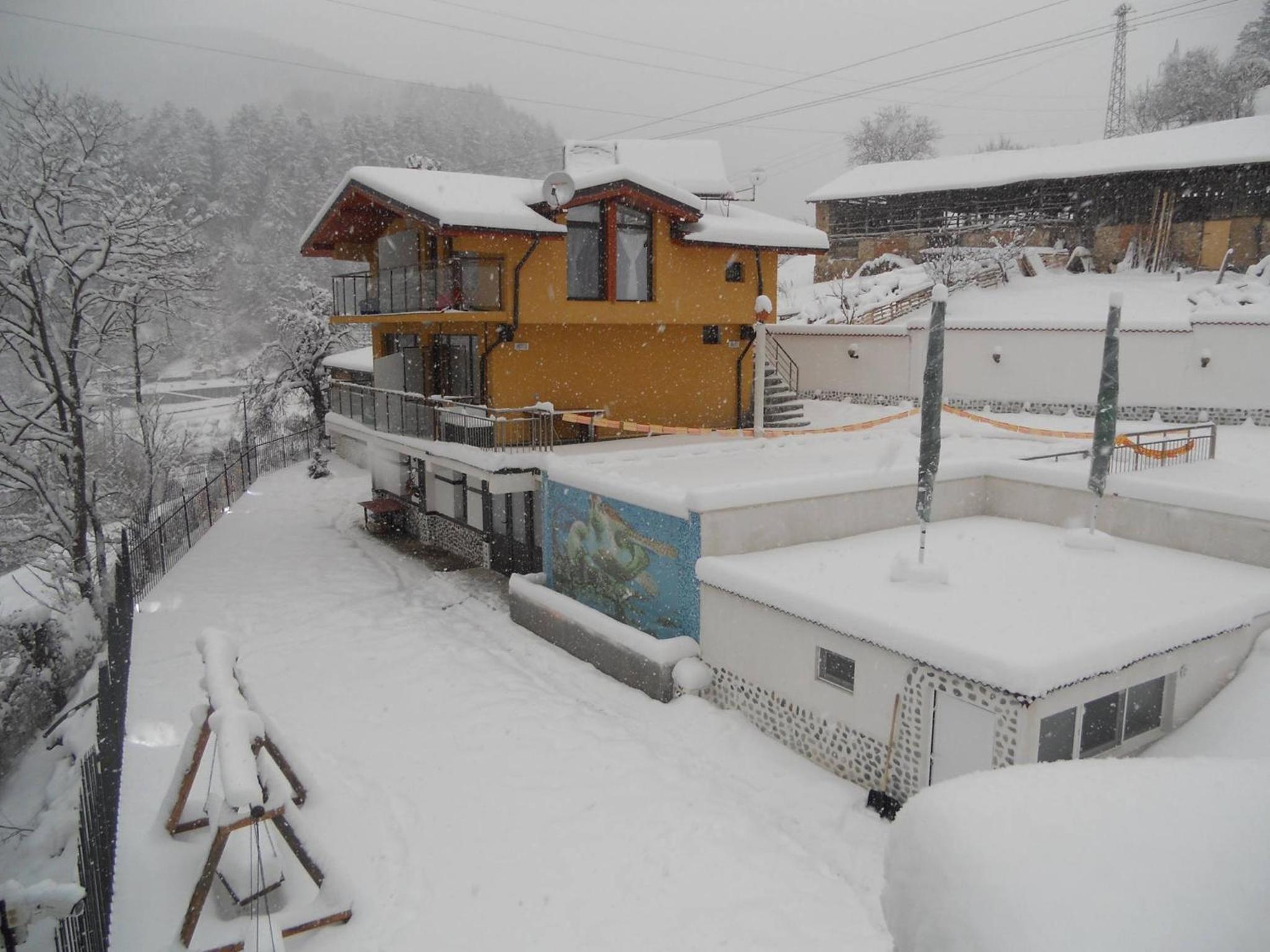 Villa photo 3