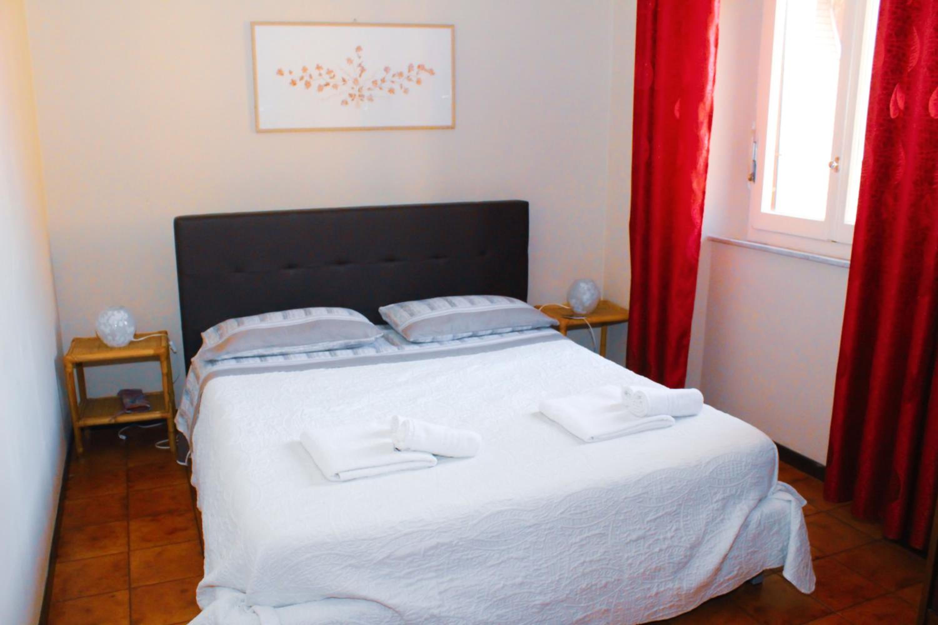 Large Double Room photo 1