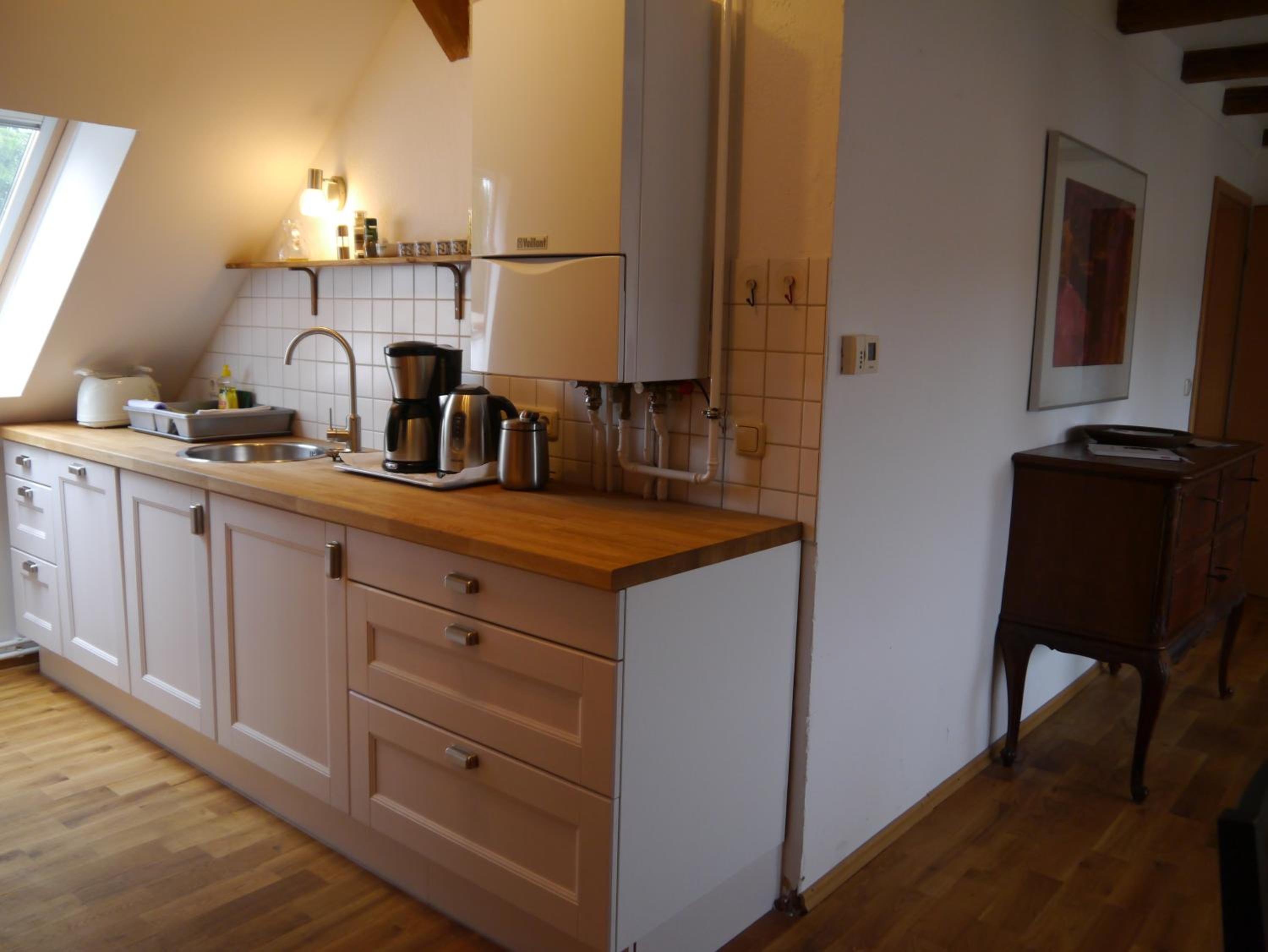 Studio Apartment - Attic - Photo 8
