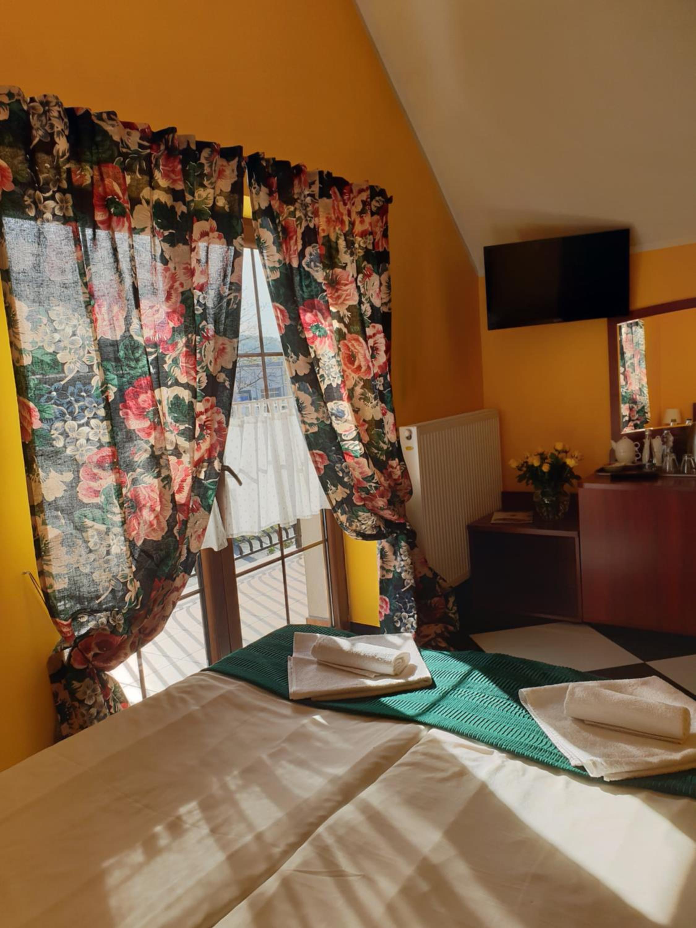 Apartment - Photo 2