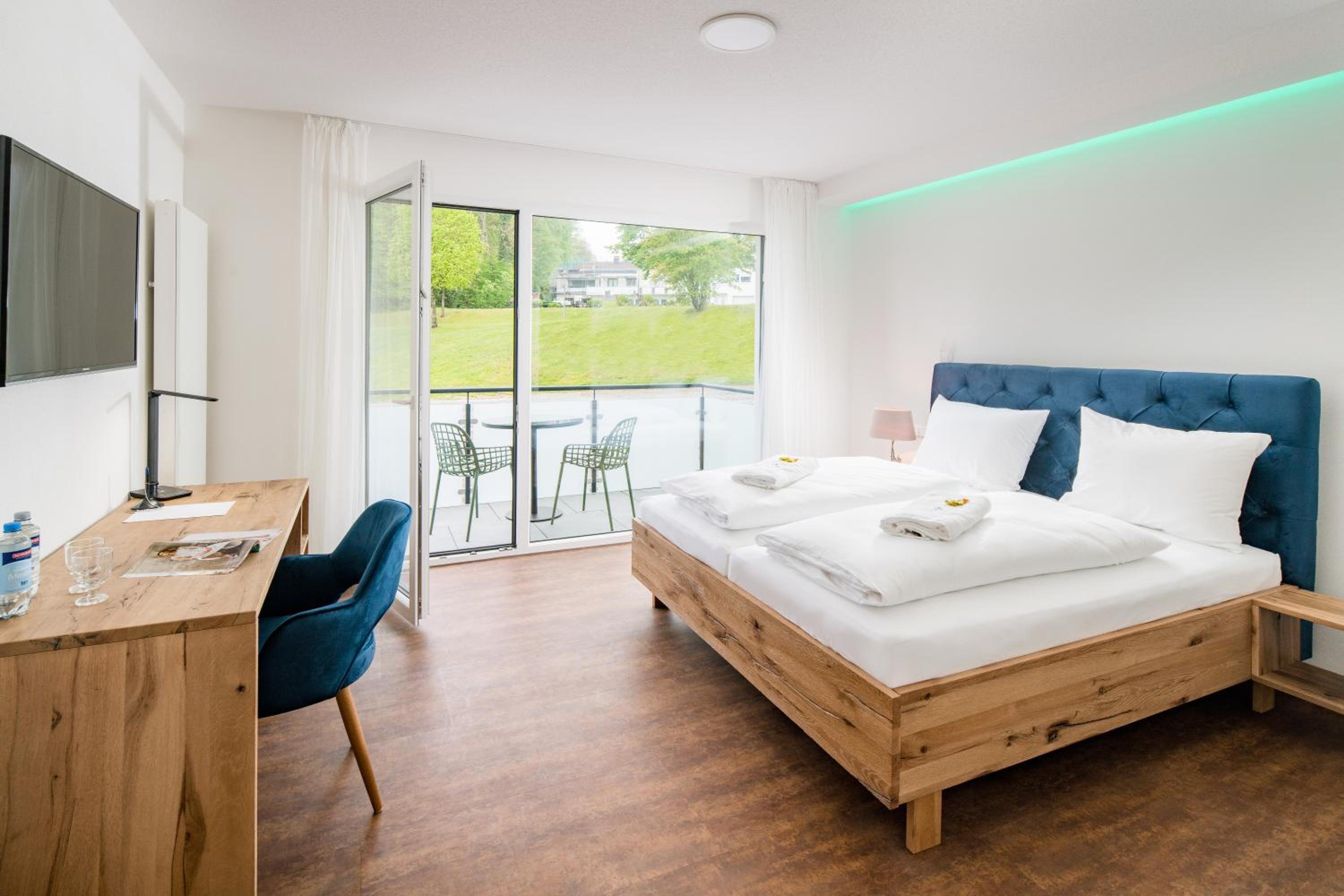 Deluxe Double Room - Photo 1