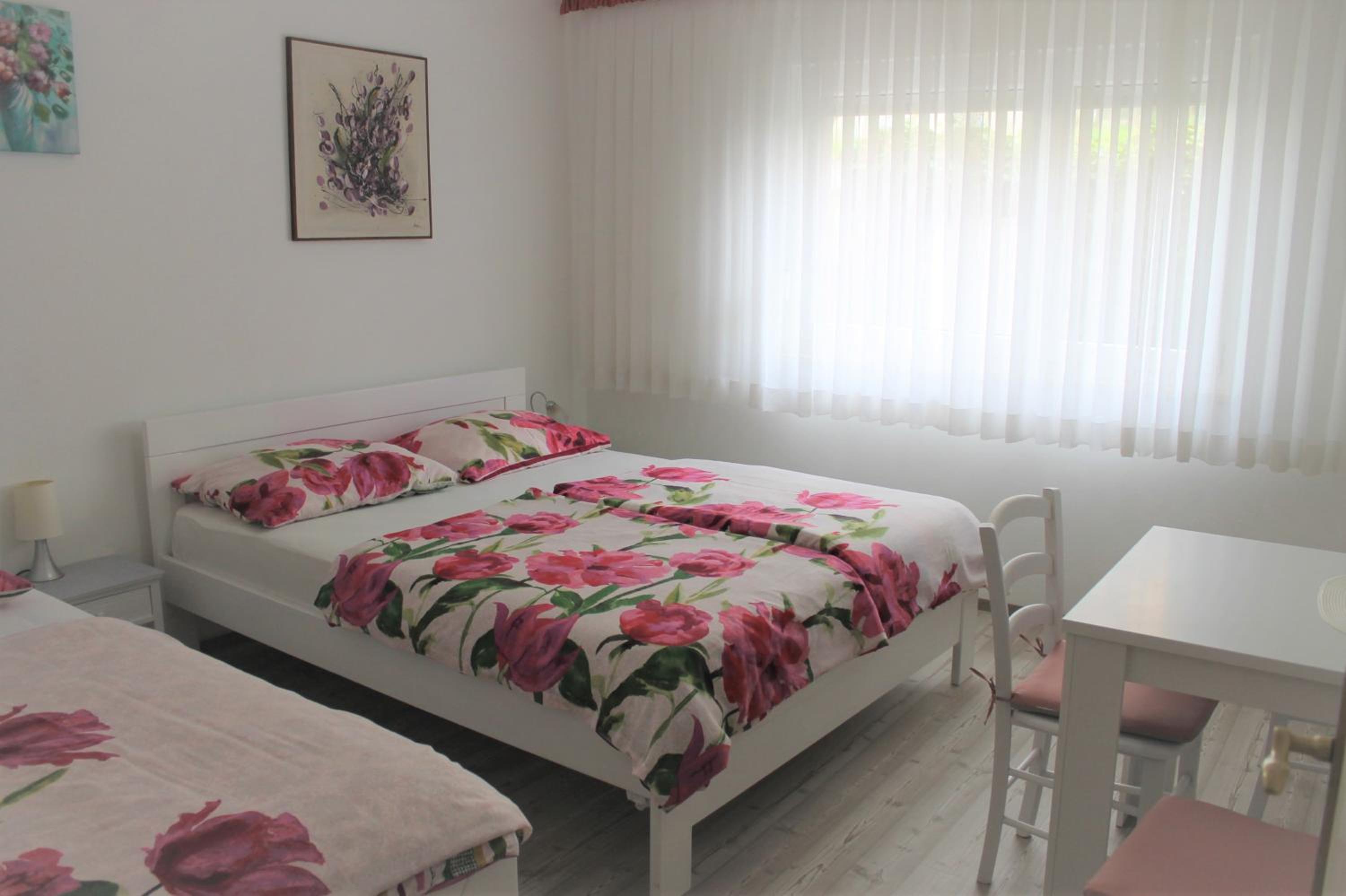Quadruple Room with Private External Bathroom - Photo 1