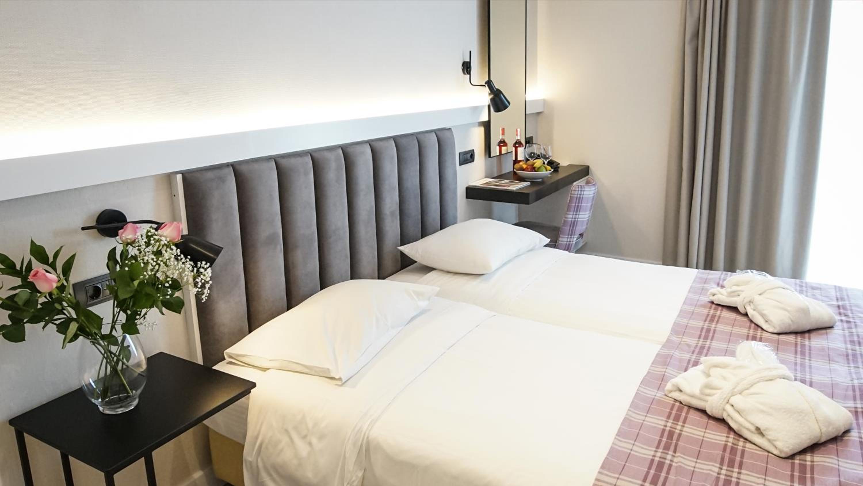 Executive Double or Twin Room with Acropolis View - Photo 14