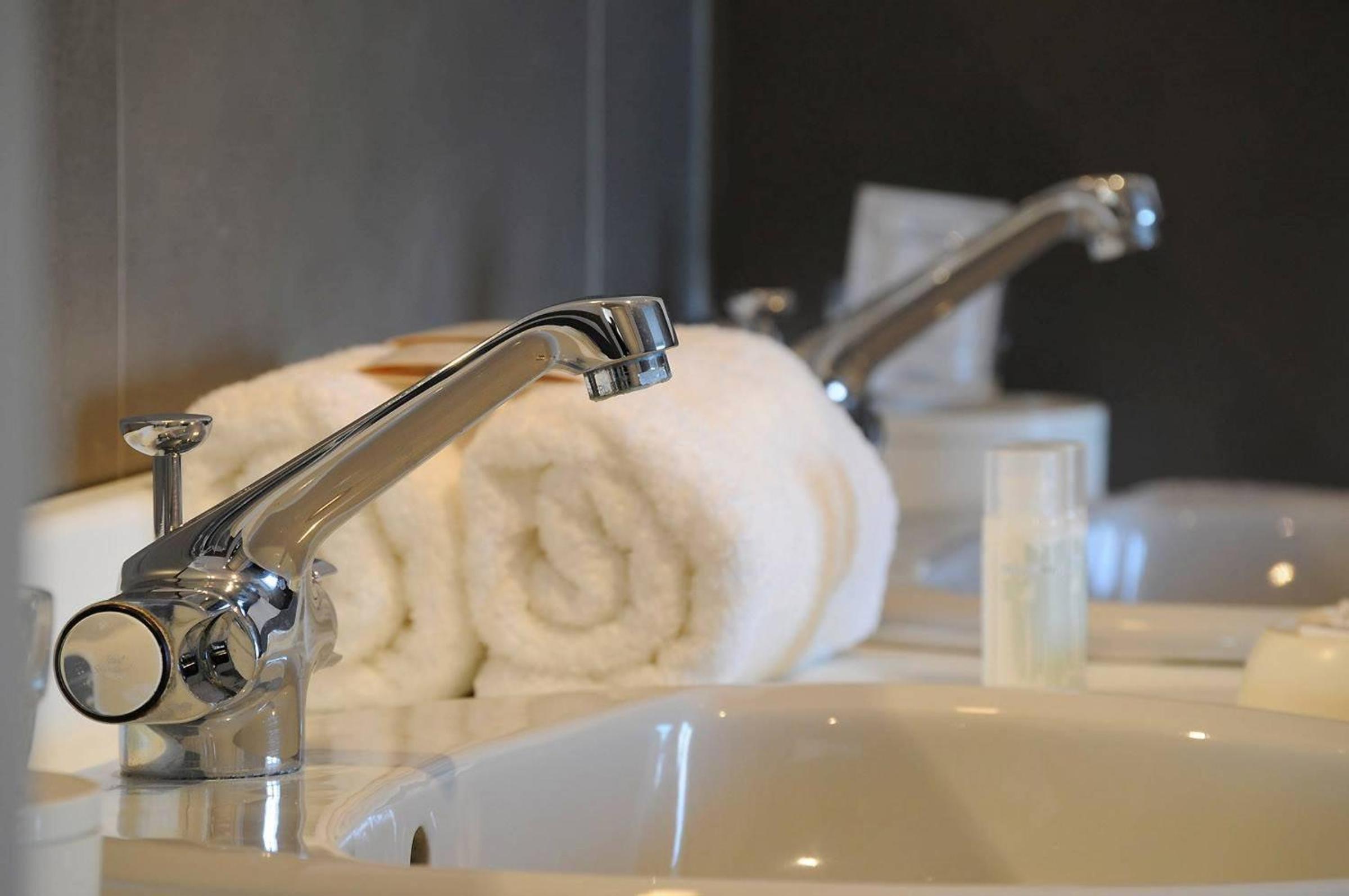 Double Room with Shower photo 2