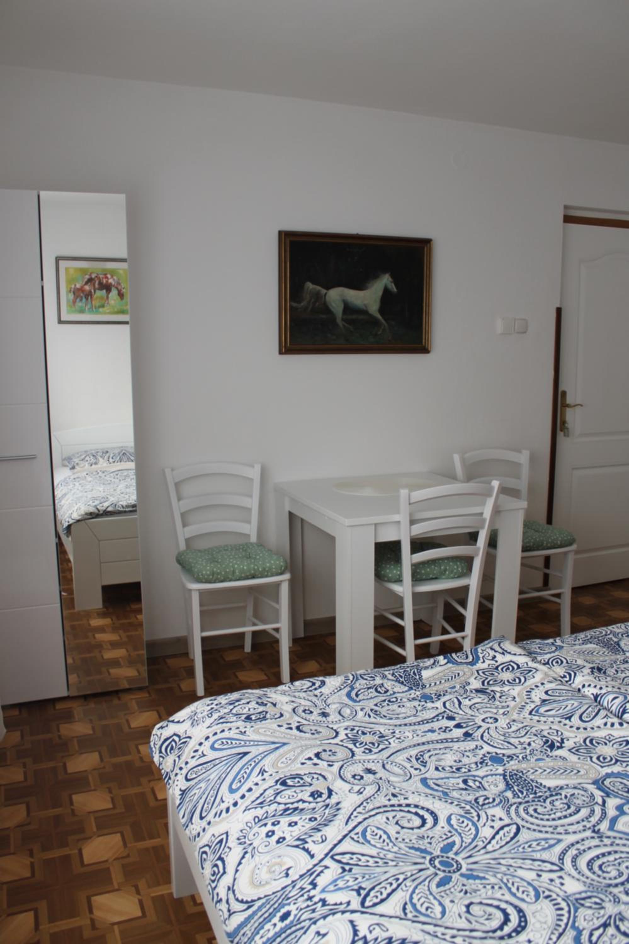 Quadruple Room with Private External Bathroom - Photo 14